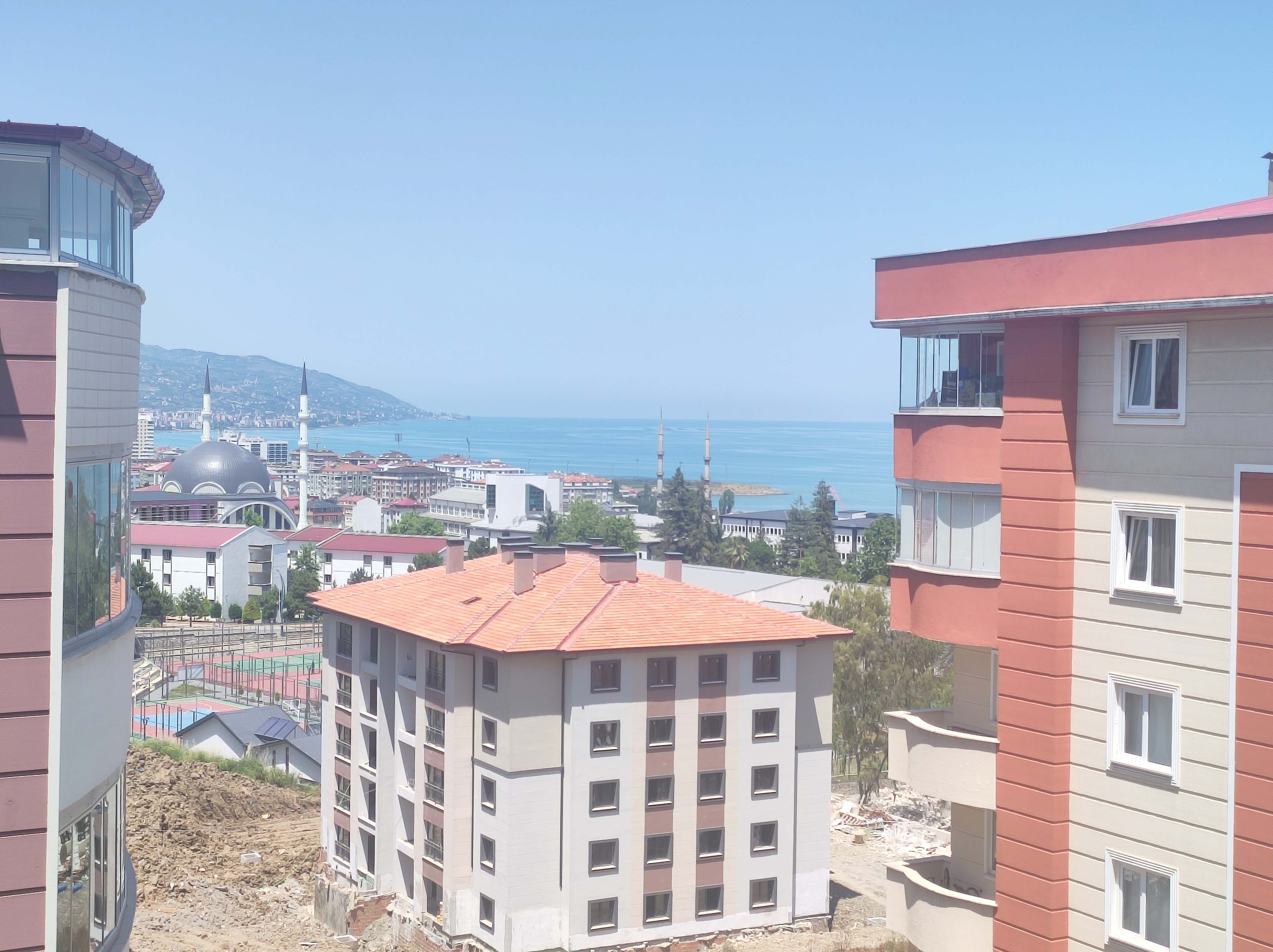 SÖĞÜTLÜ MAH. 3+1 DENİZ MANZARALI SATILIK DAİRE