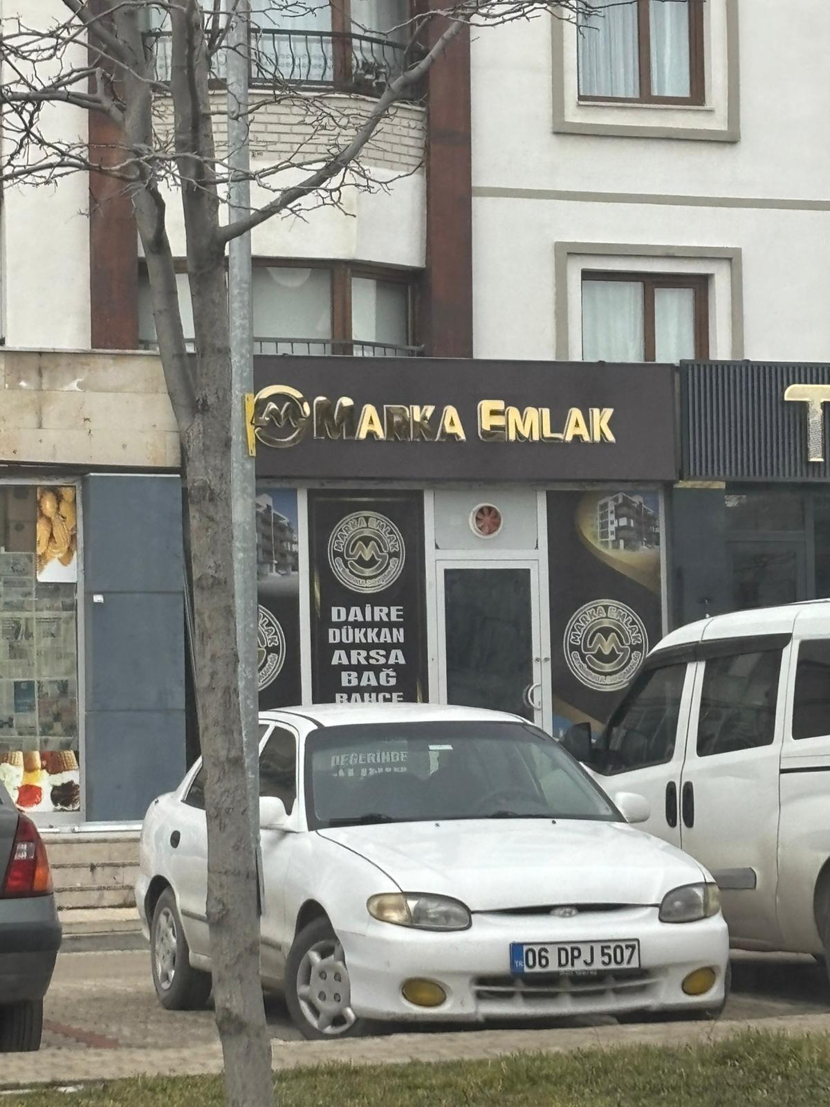 MABEL SUİTDEN SATILIK DÜKKAN