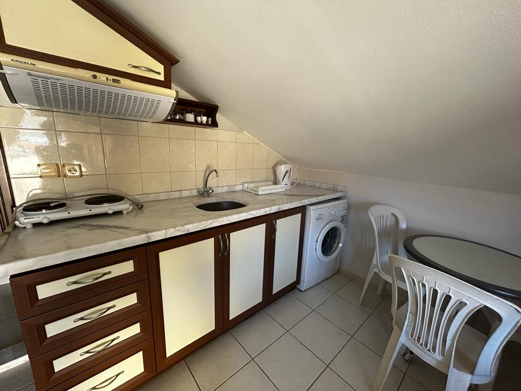 İçmelerde Sadece Bayana kiralık eşyalı Stüdyo Daire