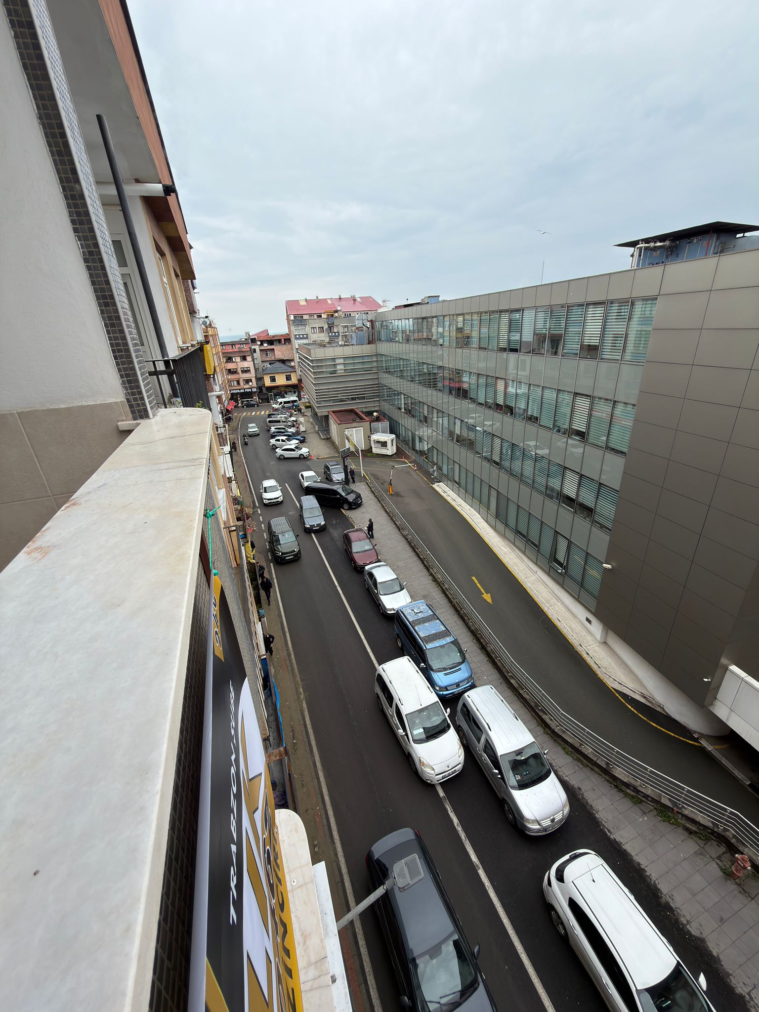 TRABZON BÜYÜKŞEHİR BELEDİYESİ YANI 3+1 KİRALIK OFİS