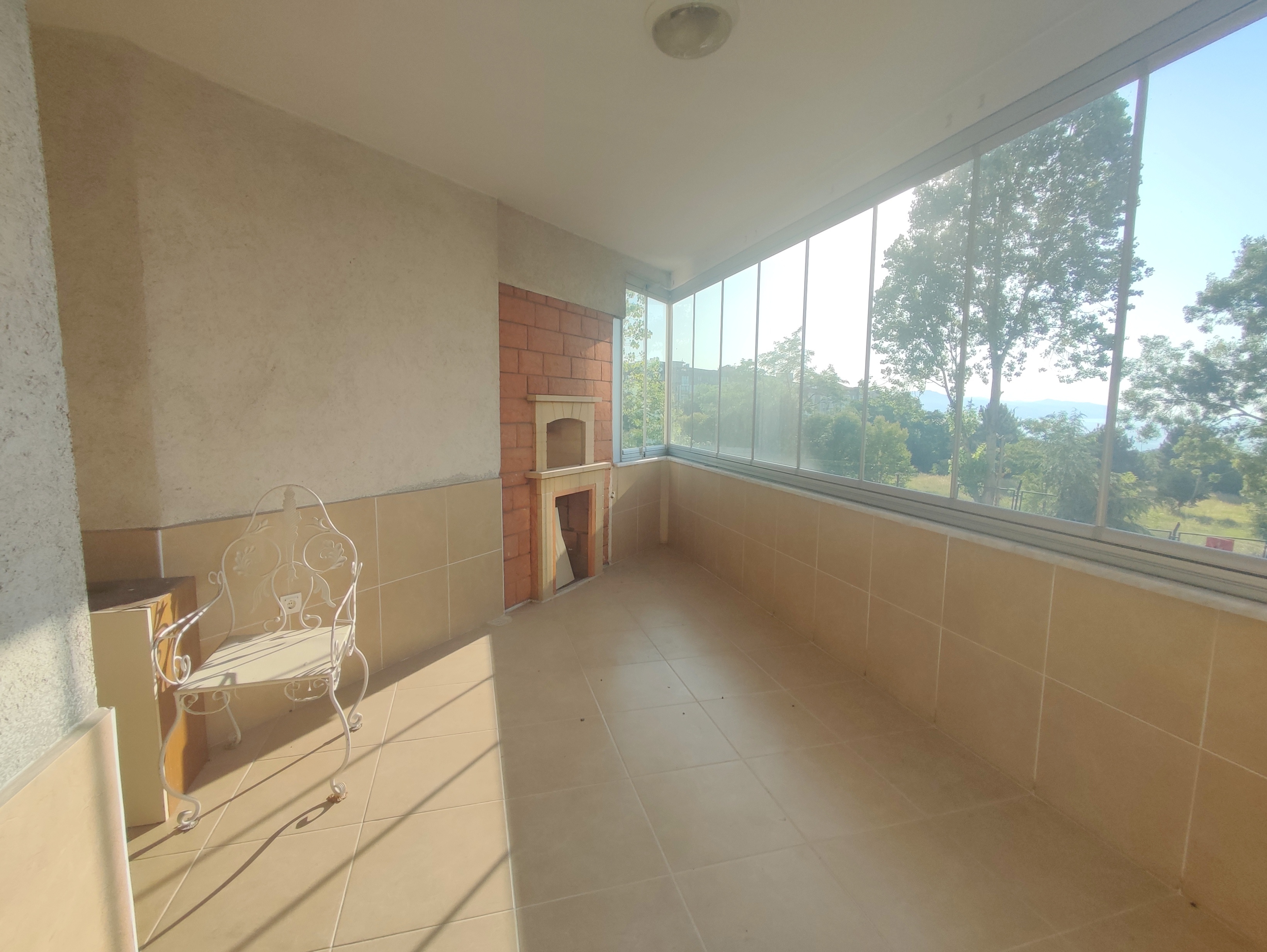 2 NOLU ERDOĞDU MAH. 4+1 GENİŞ FERAH MASRAFSIZ FIRSAT DAİRE