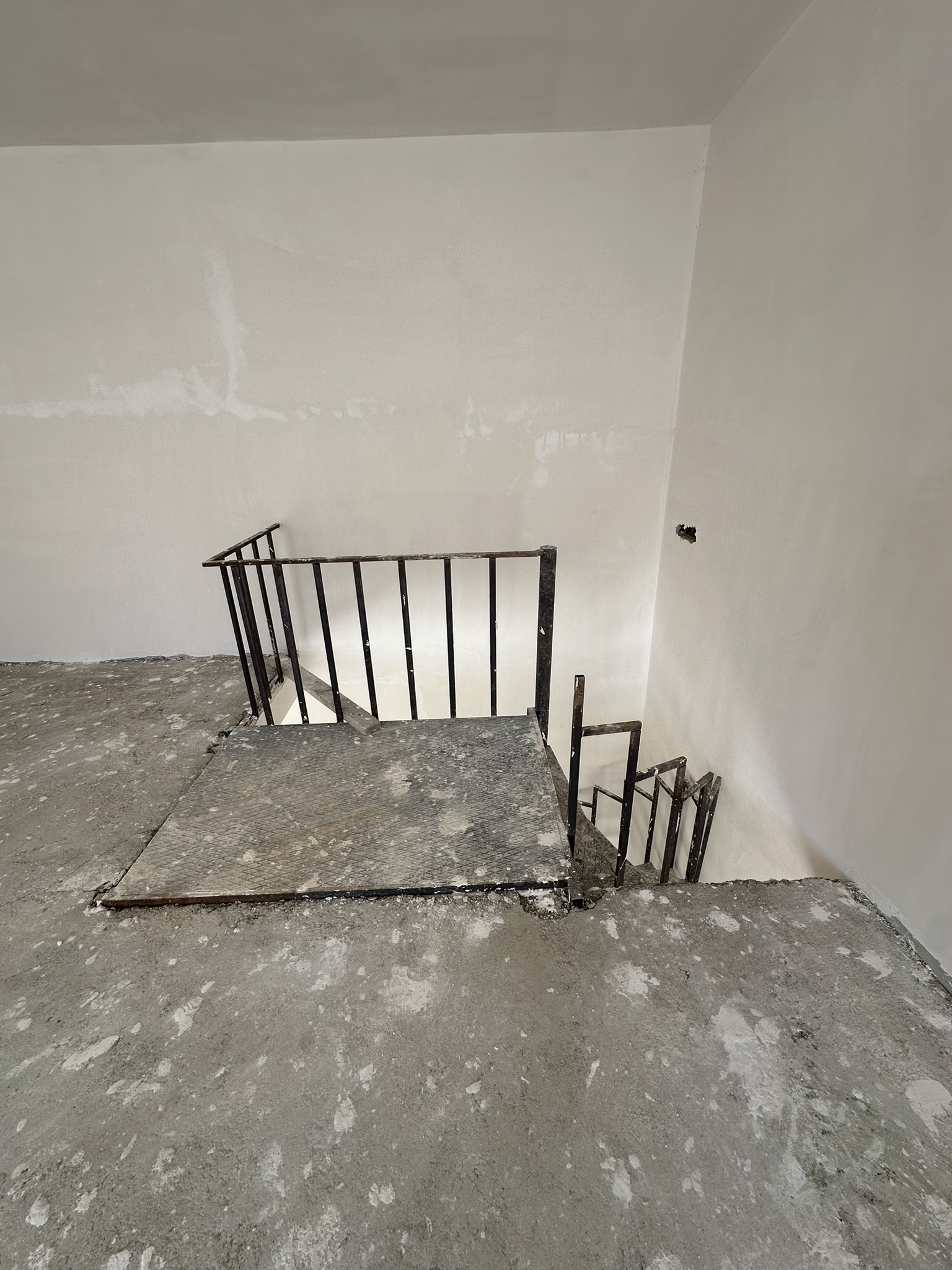 STADİUM CADDE EVLERİ DÜKKAN 4 NUMARA