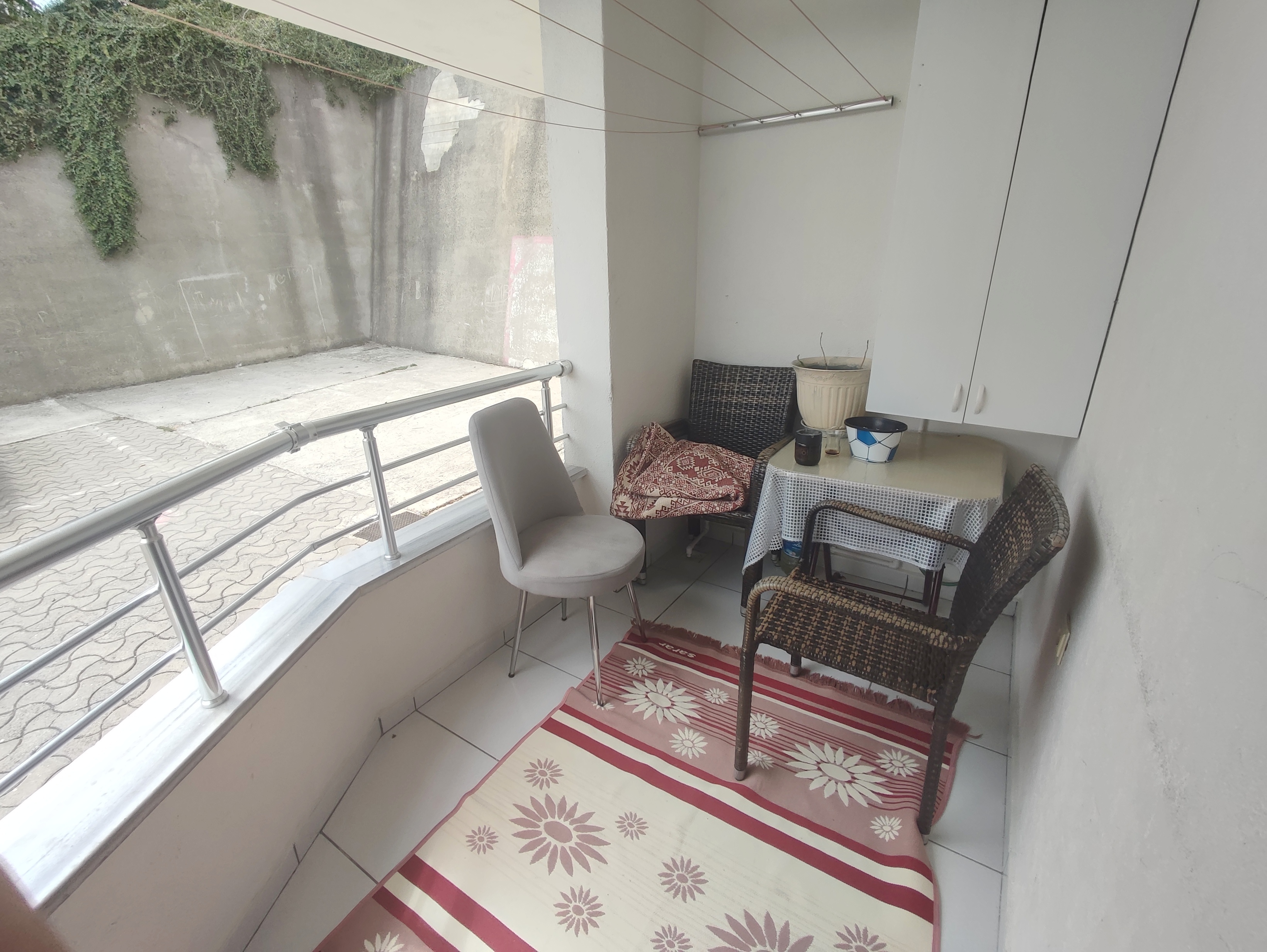 AKÇAABAT YAYLACIK MAH. MERKEZİ KONUMDA SATILIK DAİRE