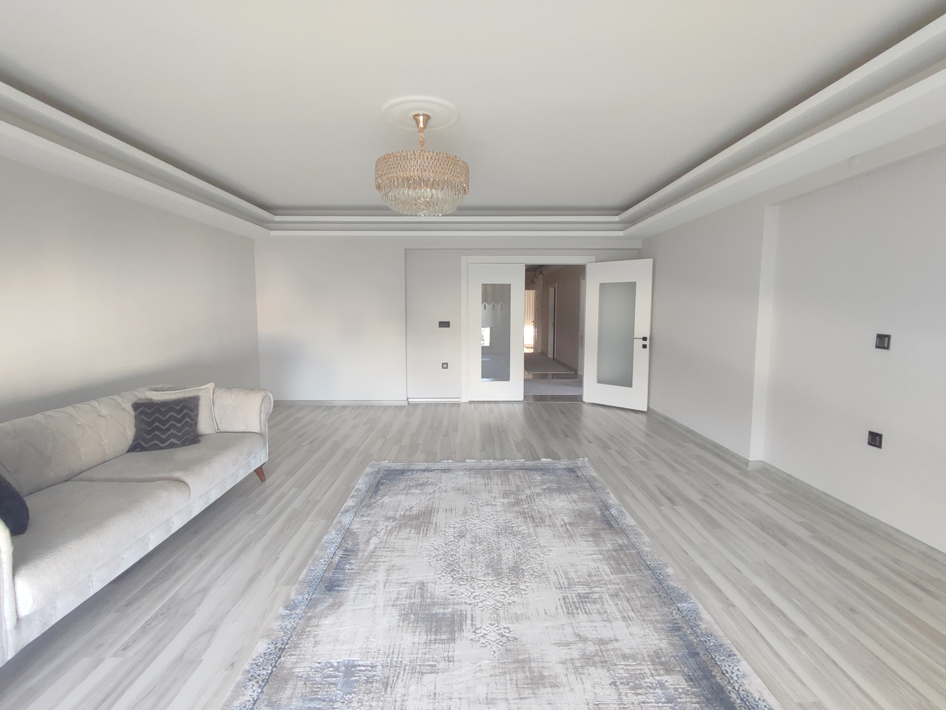 MABEL'DEN ÜNİVERSİTE MAH.GENİŞ FERAH DENİZ MANZARALI DAİRE