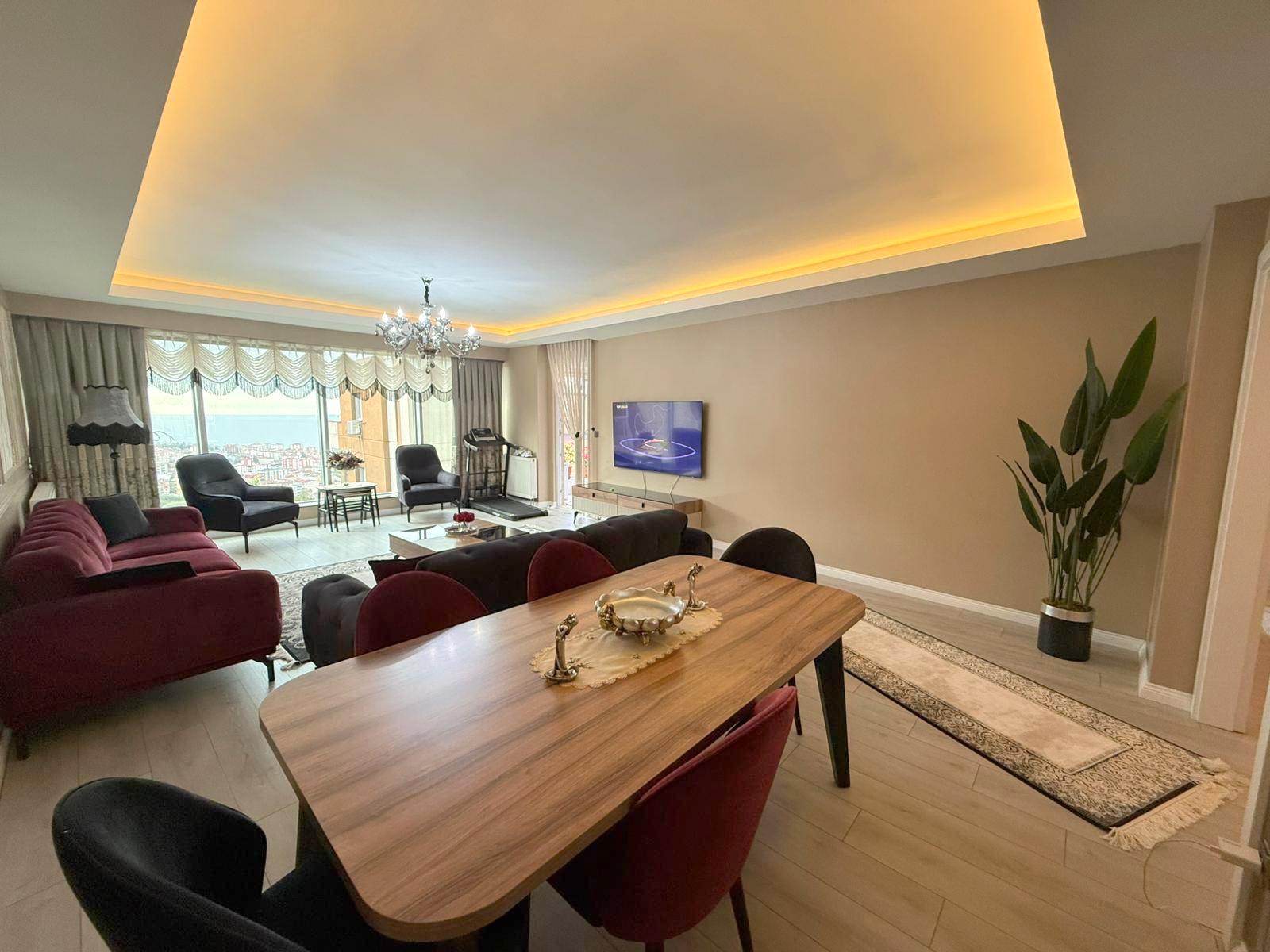 MABEL'DEN ÇUKURAYIR MAH.GENİŞ FERAH DENİZ MANZARALI REZİDANS