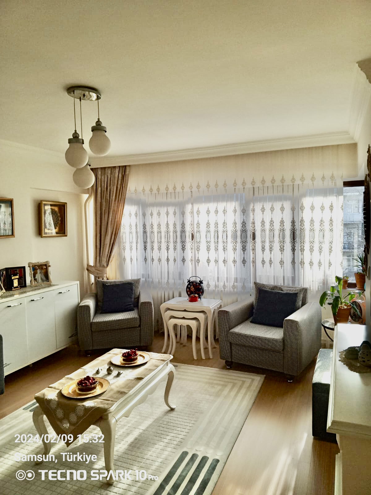 MERKEZİ KONUMDA ARA KAT OTOPARKLI 3+1 DAİRE