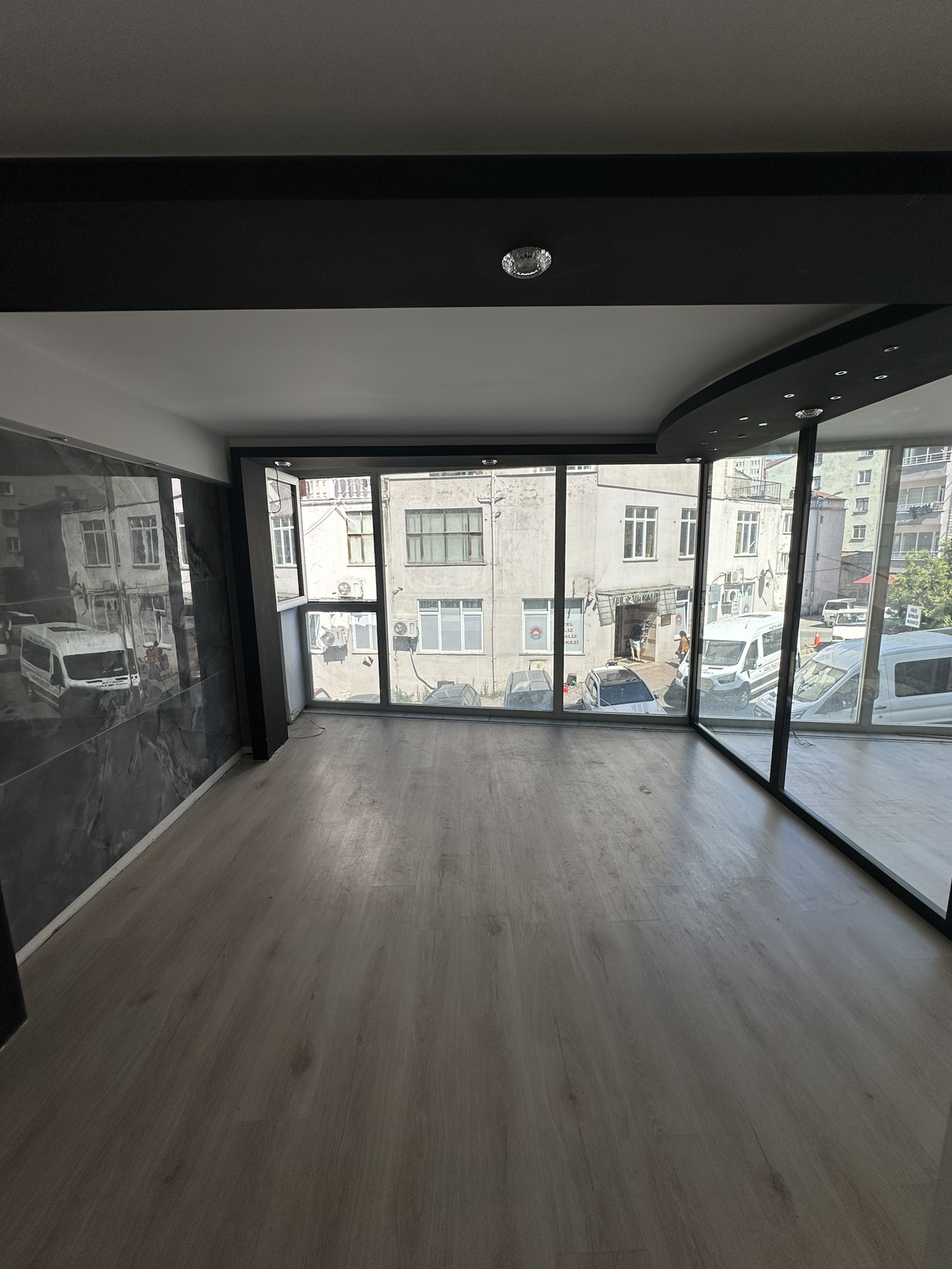 G-CİTY ARKASI DÜKKAN