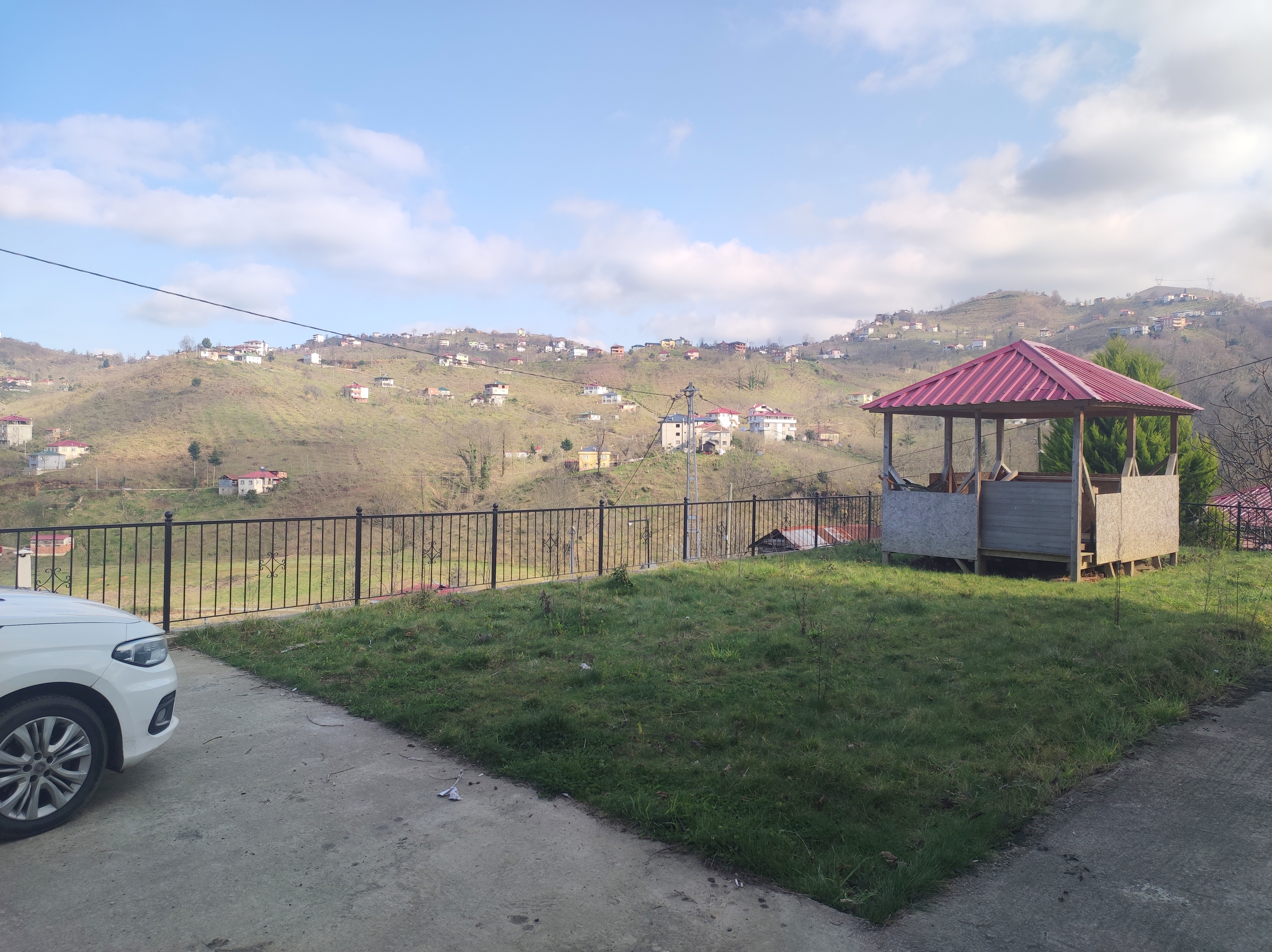 MABEL'DEN YOMRA YOKUŞLU MAH. MÜSTAKİL İKİ KATLI SATILIK EV