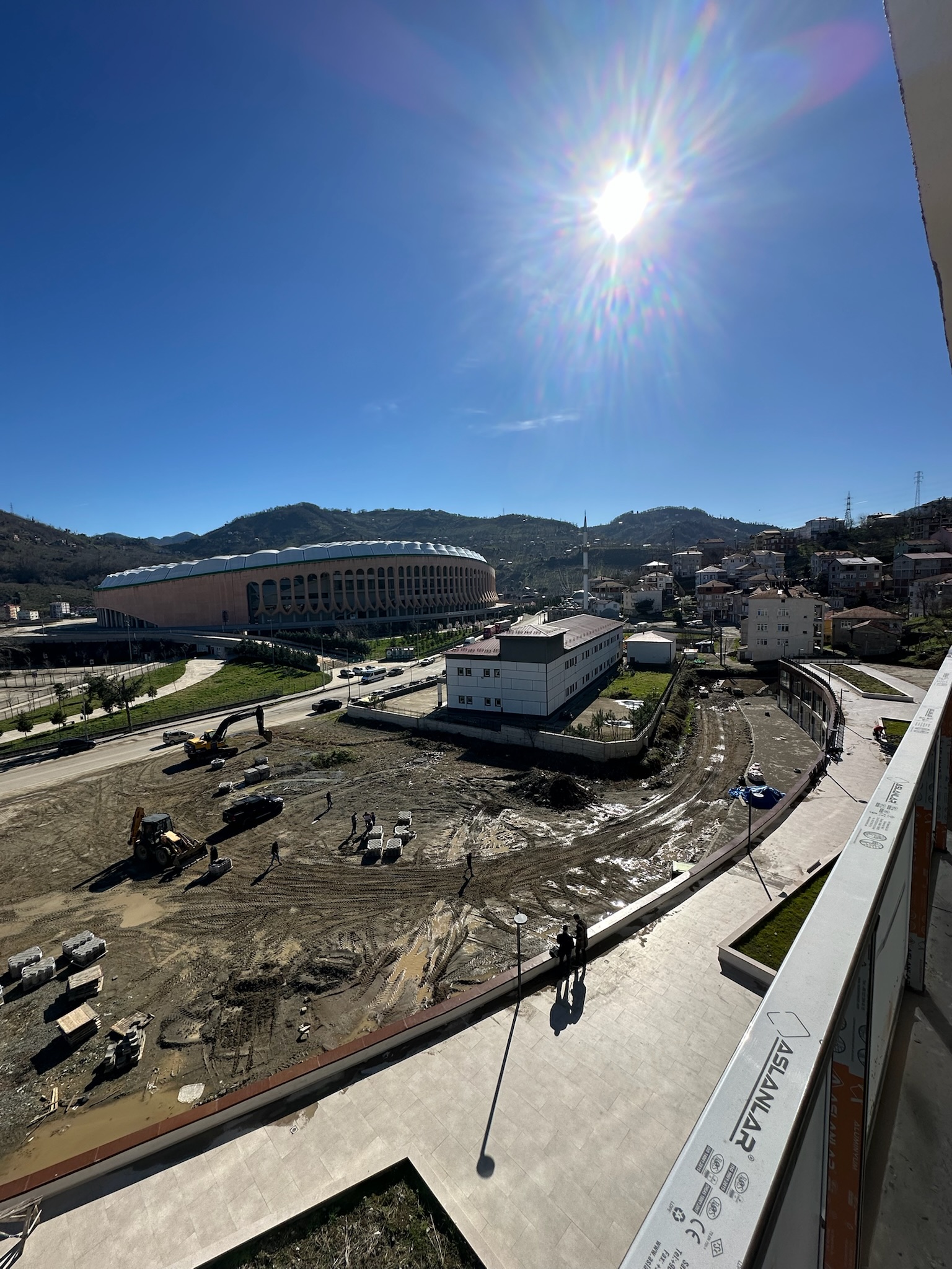 MABEL'DEN AKSU STADIUM CADDE EVLERİNDE GENİŞ FERAH DAİRE