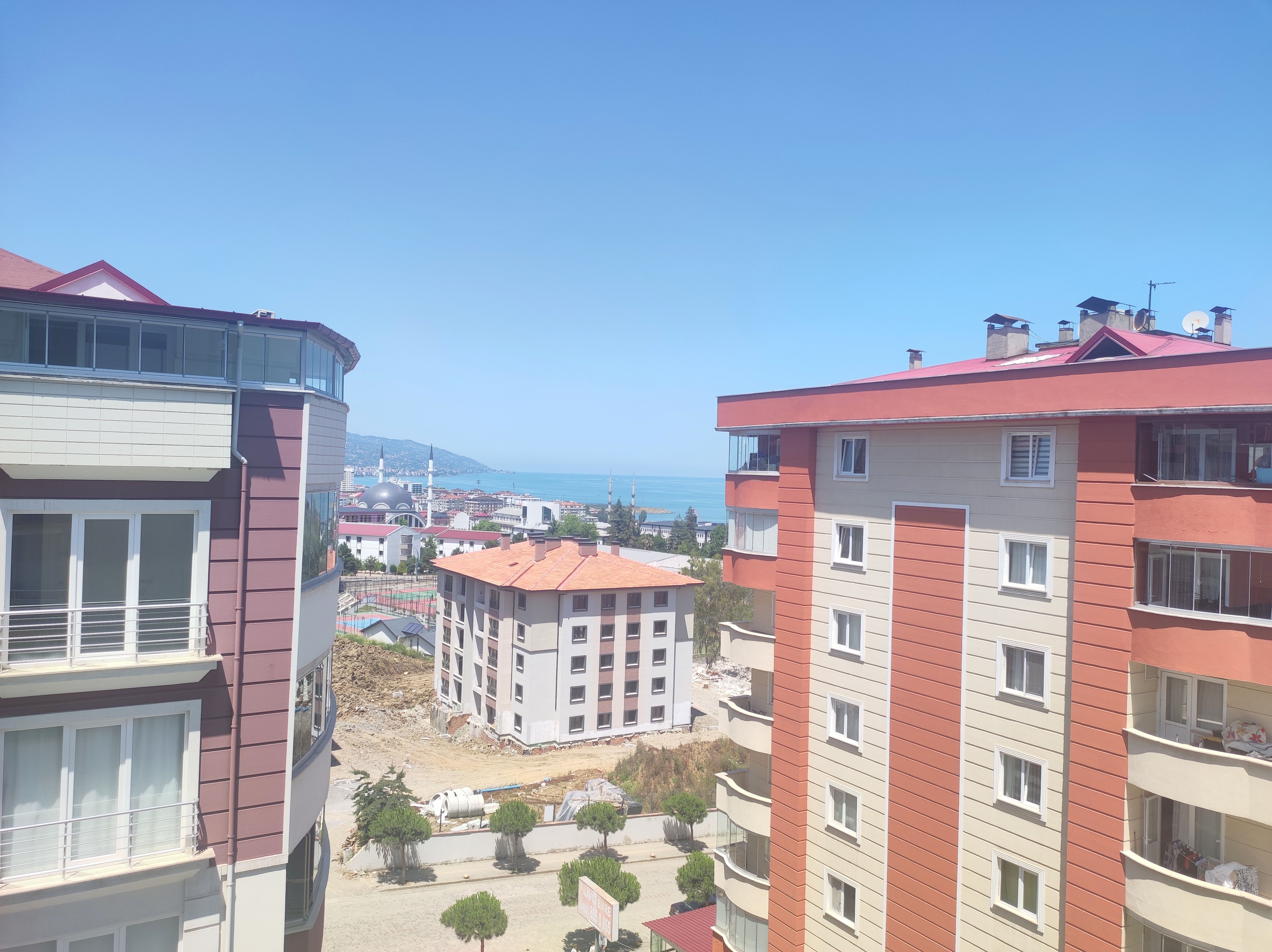 SÖĞÜTLÜ MAH. 3+1 DENİZ MANZARALI SATILIK DAİRE