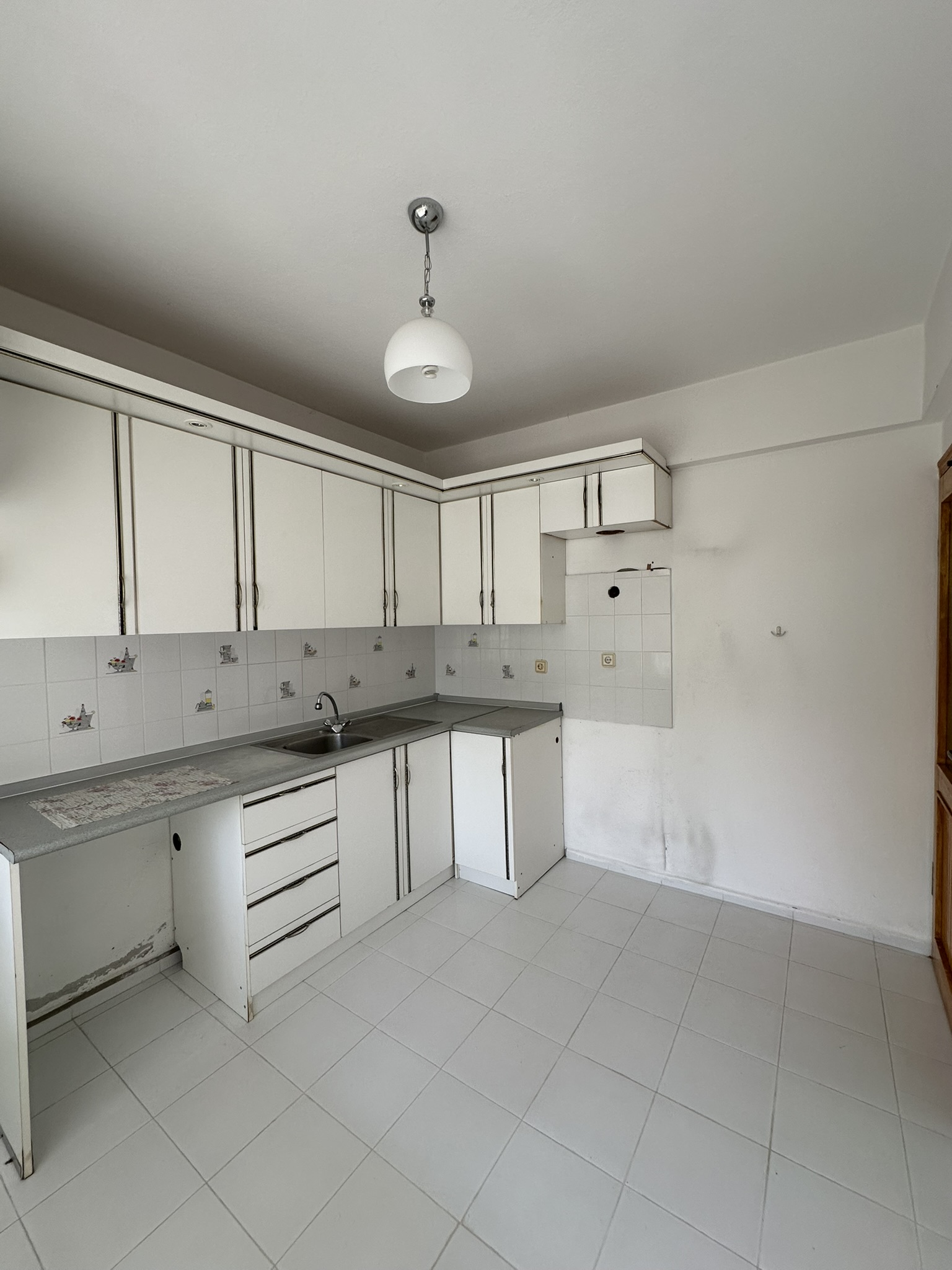 KÜÇÜKKÖY KİRALIK SOBALI 2+1