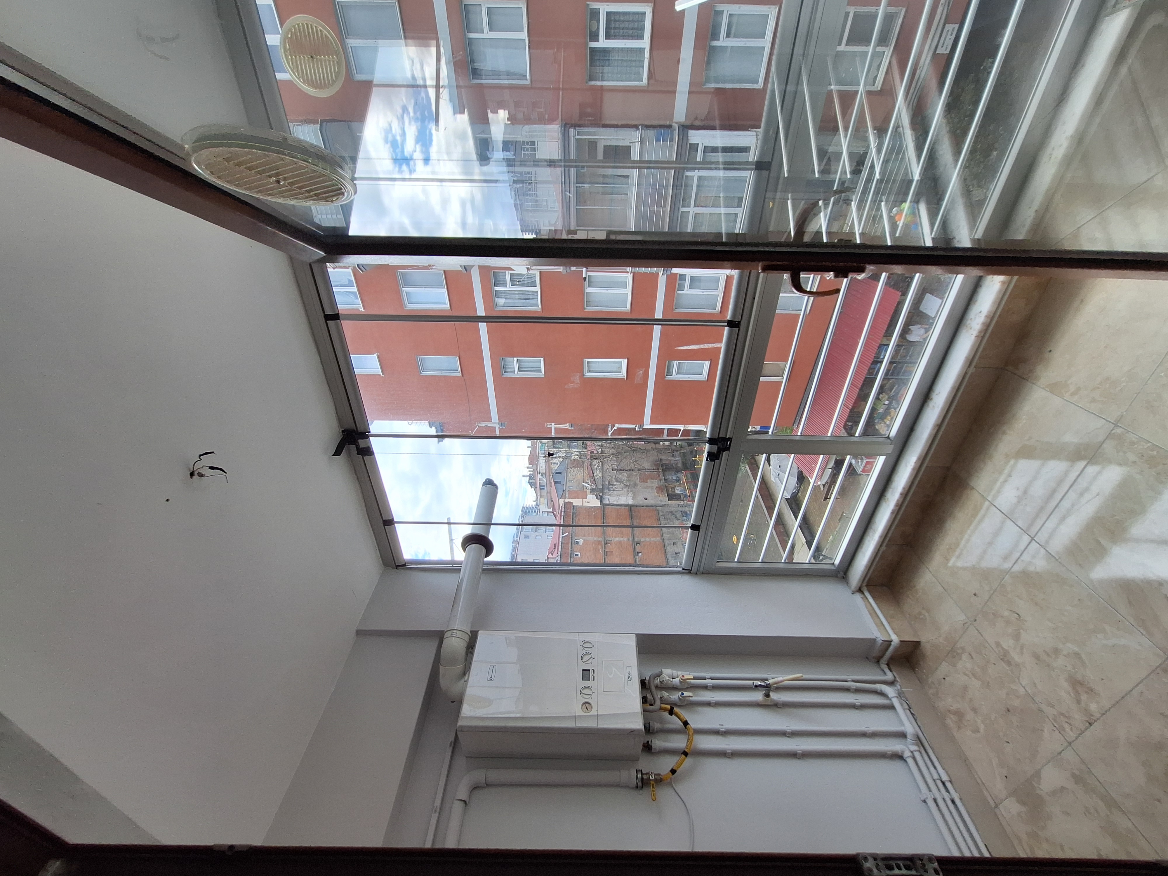 GEMİLERÇEKEĞİ MH. KİRALIK 2+1 DAİRE