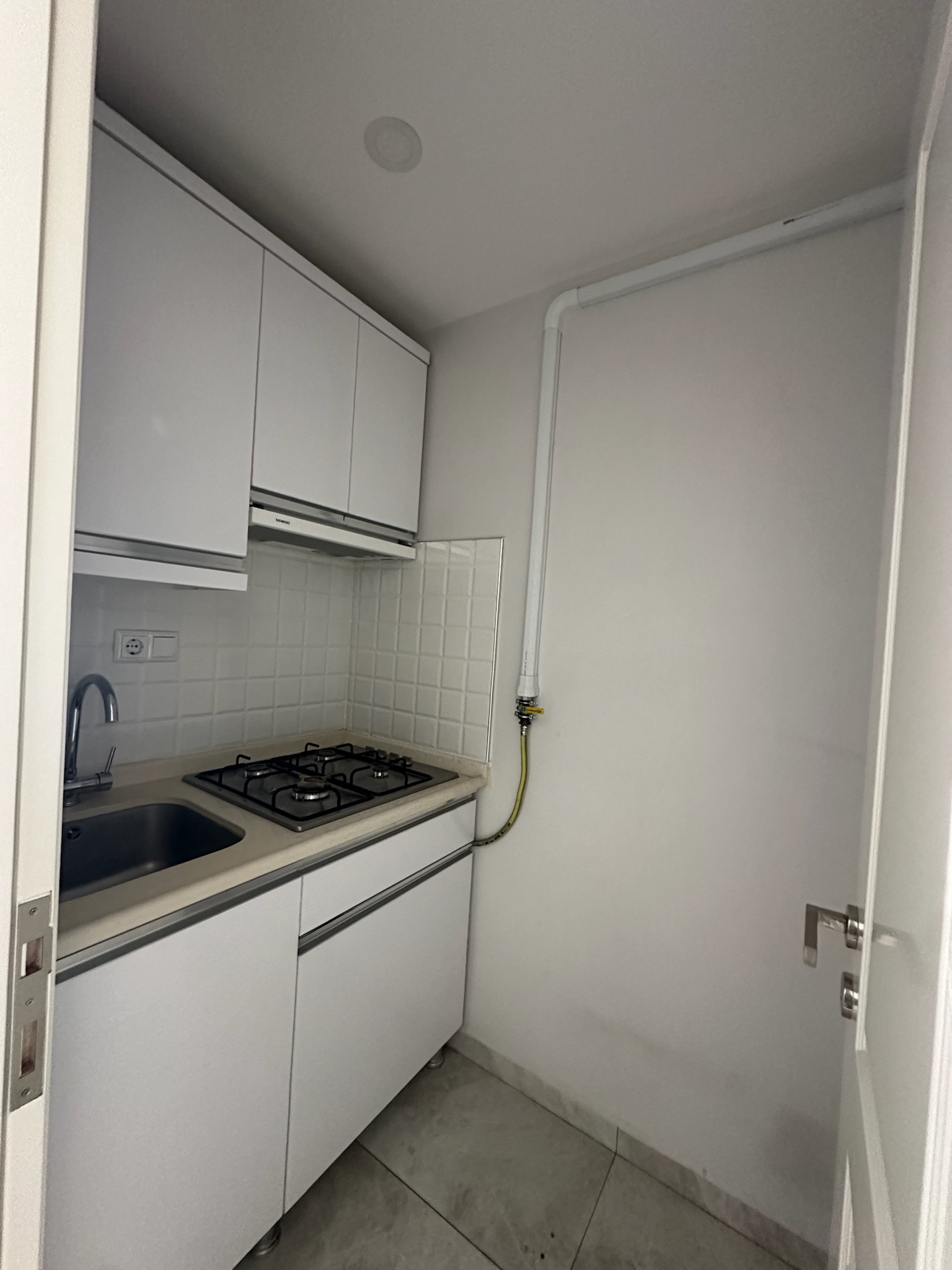 MABEL'DEN ŞEHİR MERKEZİNDE CEMAL GÜRSEL CAD. KİRALIK OFİS - BÜRO