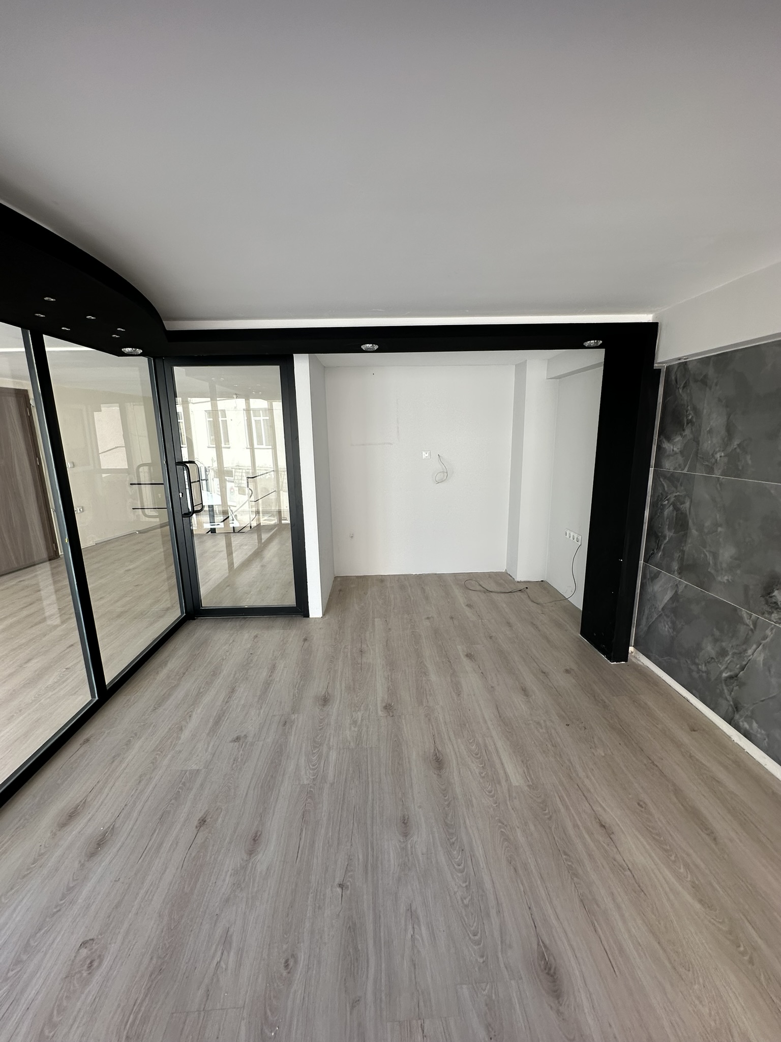 G-CİTY ARKASI DÜKKAN