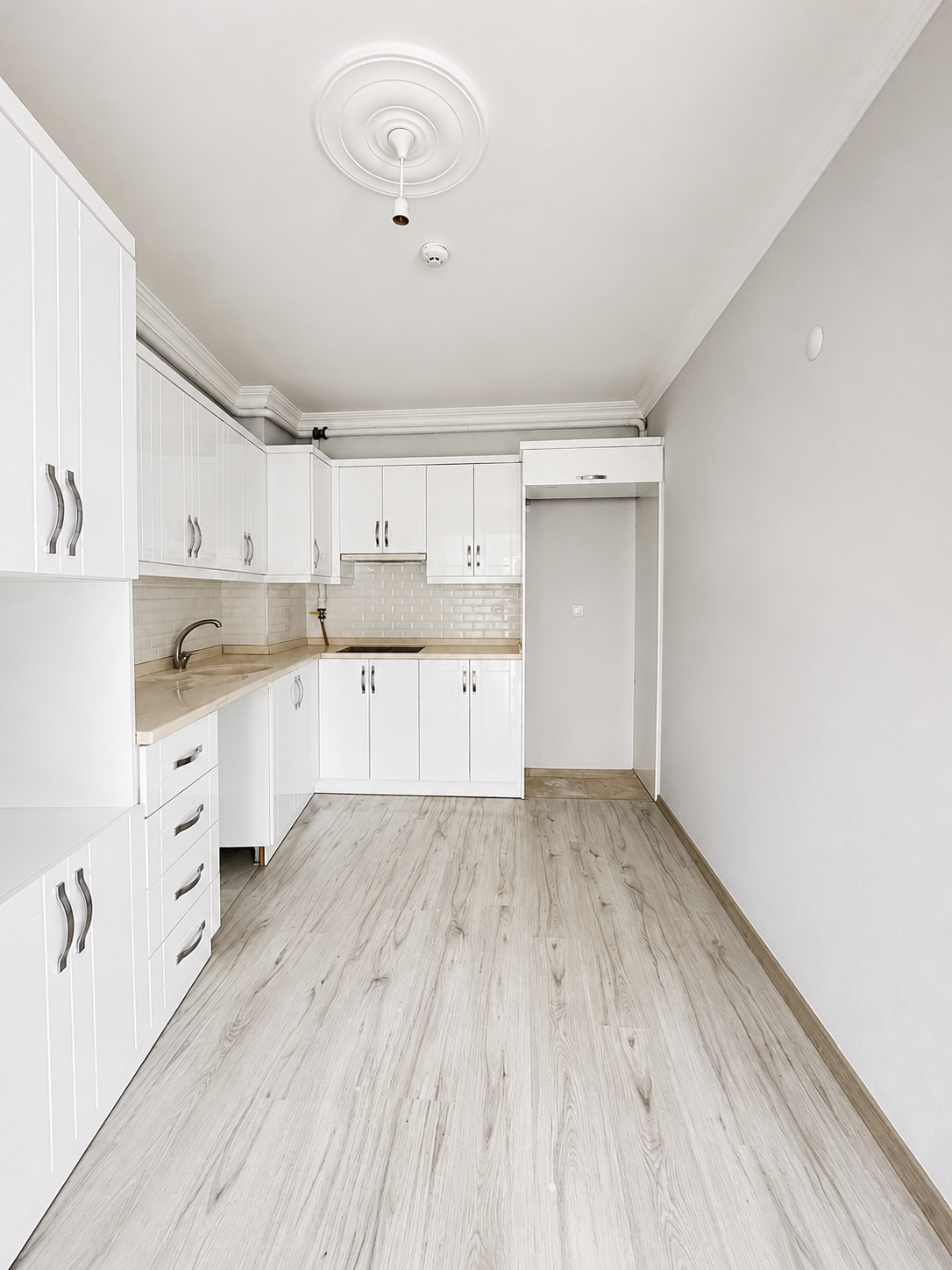 MABEL'DEN KAVAKLAR MAHALLESİNDE KİRALIK 3+1 DAİRE