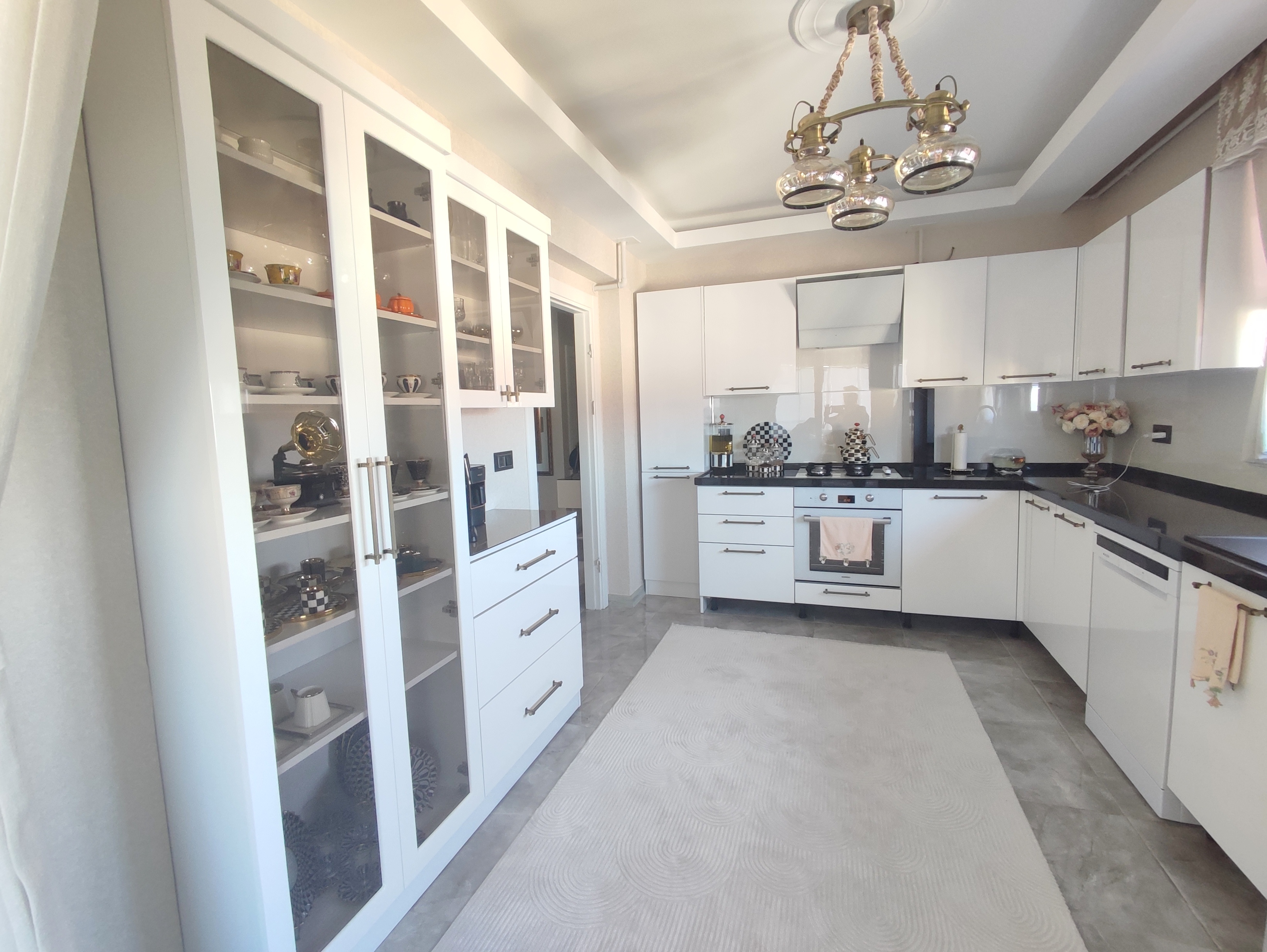 MABEL'DEN ÜNİVERSİTE MAH.GENİŞ FERAH DENİZ MANZARALI DAİRE