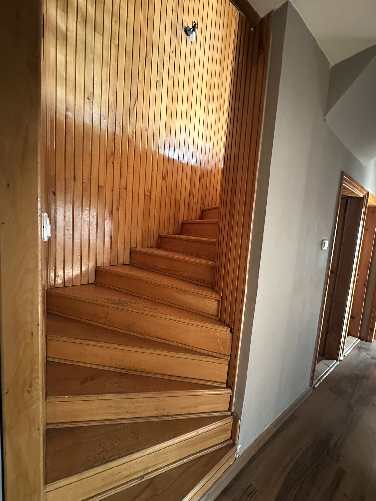 GAZİ CADDESİ BİTAT DÖNER ÜSTÜ TRİPLEKS OFİS