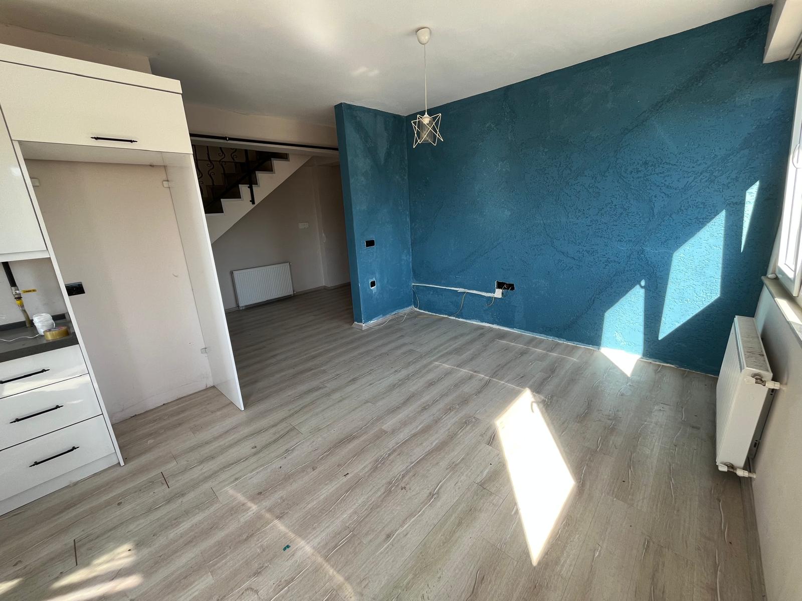 CUMHURİYET MAH. KERVAN APT. DUBLEKS 2+1