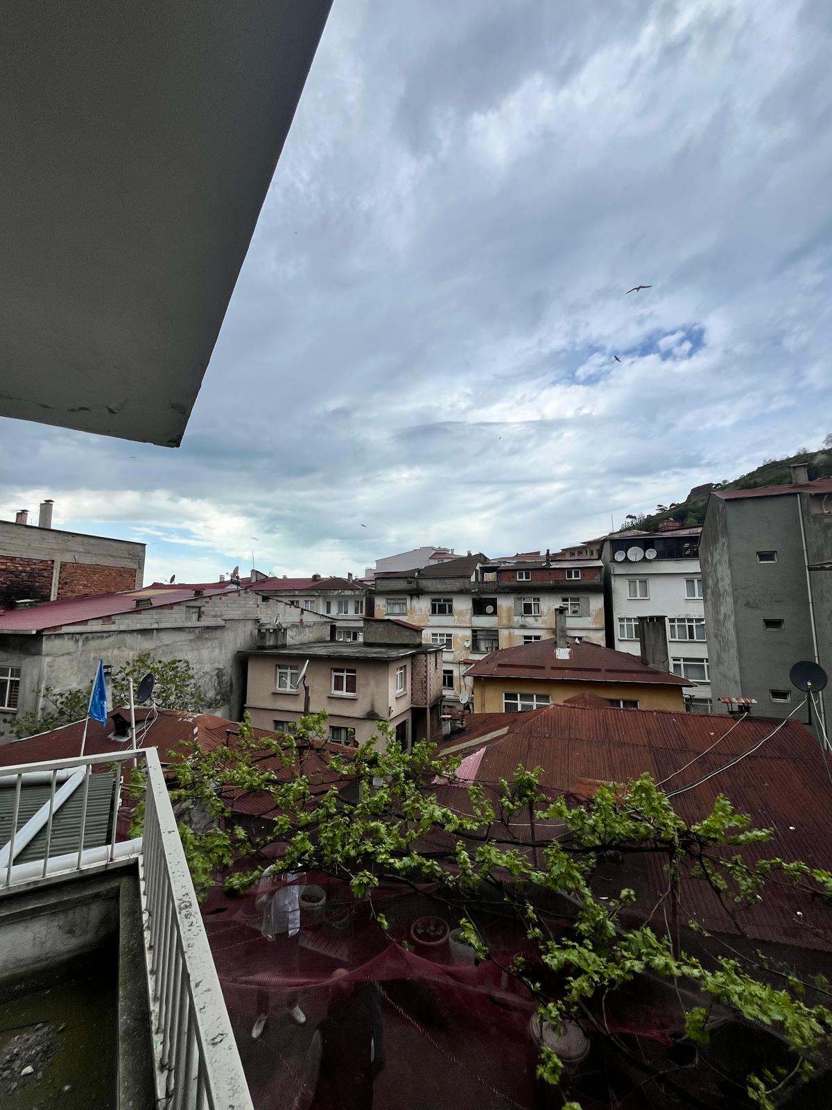 MABEL'DEN GAZİ CADDESİ ÜZERİNDE KİRALIK OFİS