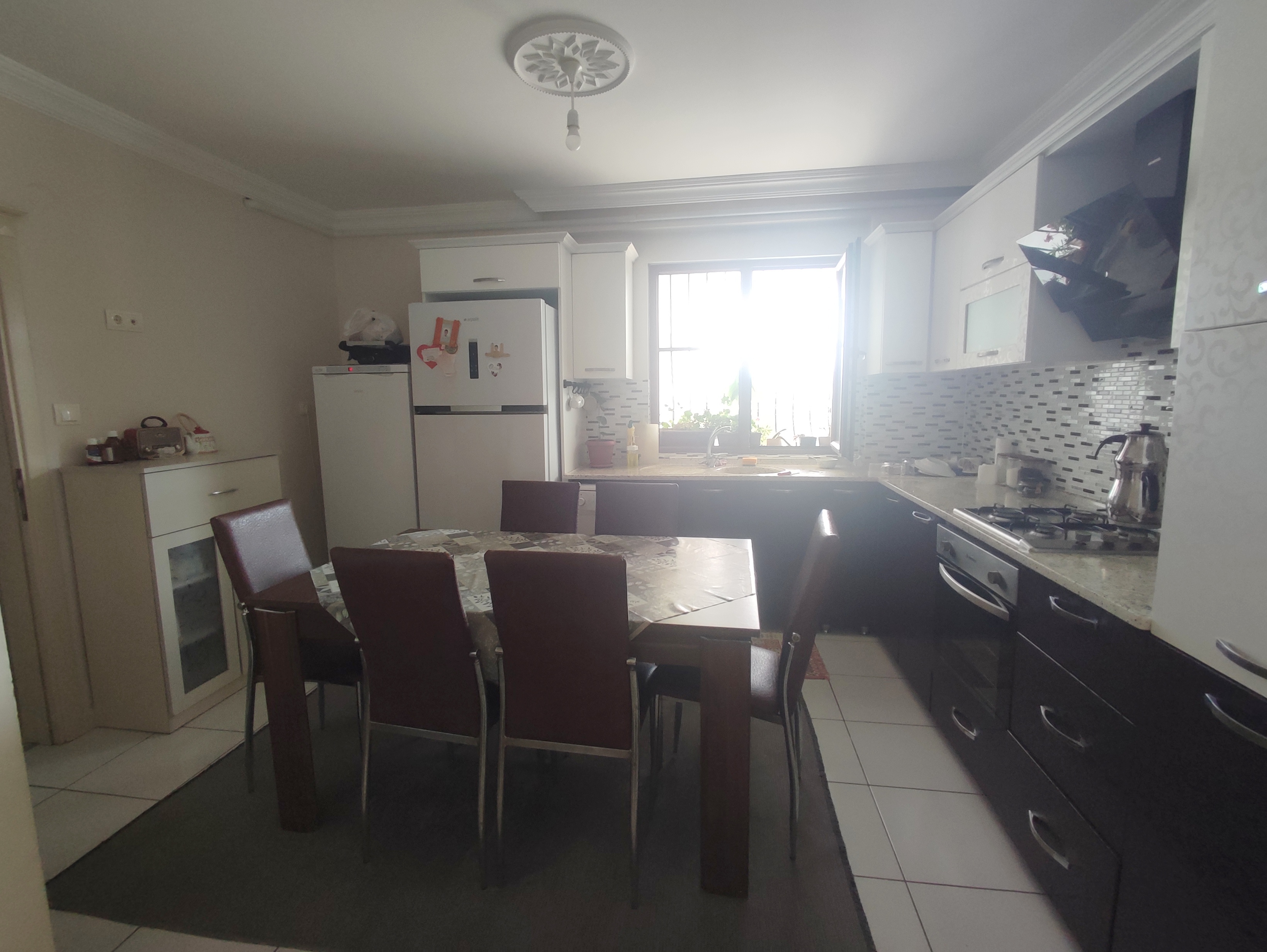 AKÇAABAT YAYLACIK MAH. MERKEZİ KONUMDA SATILIK DAİRE