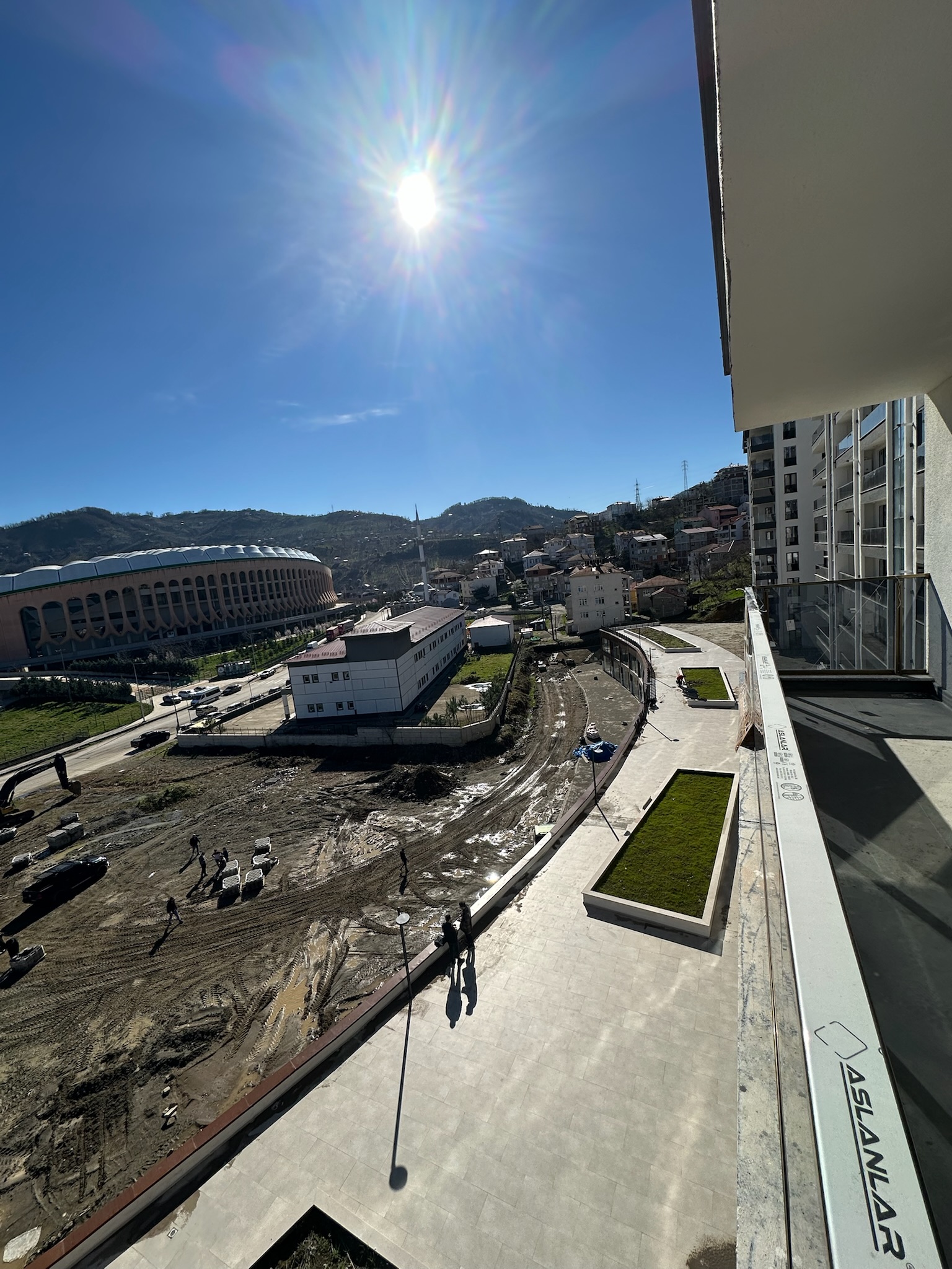 MABEL'DEN AKSU STADIUM CADDE EVLERİNDE GENİŞ FERAH DAİRE