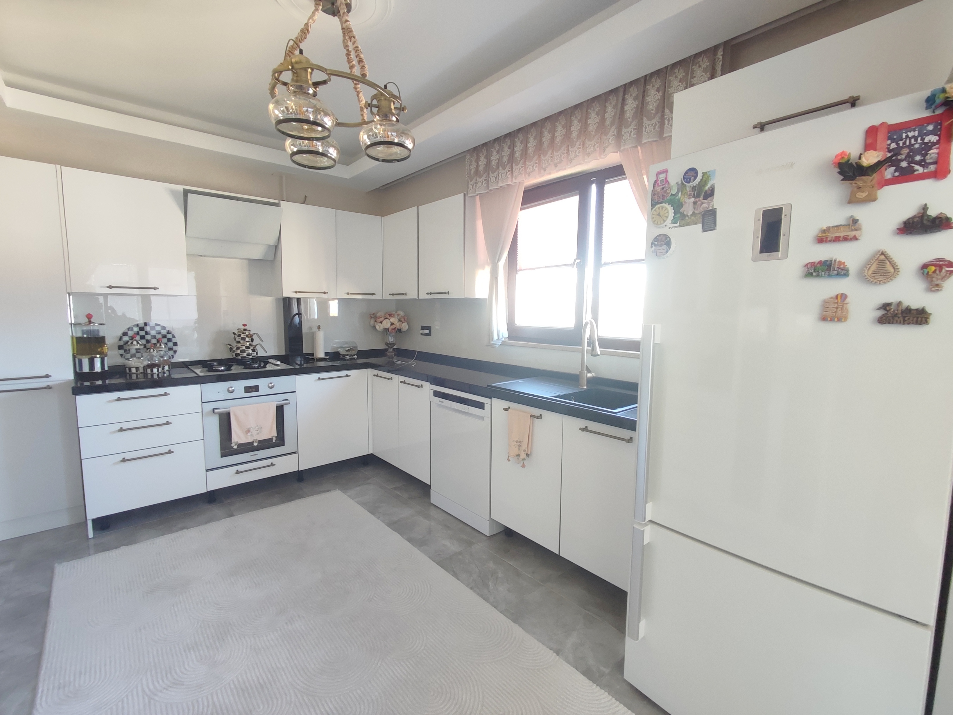 MABEL'DEN ÜNİVERSİTE MAH.GENİŞ FERAH DENİZ MANZARALI DAİRE