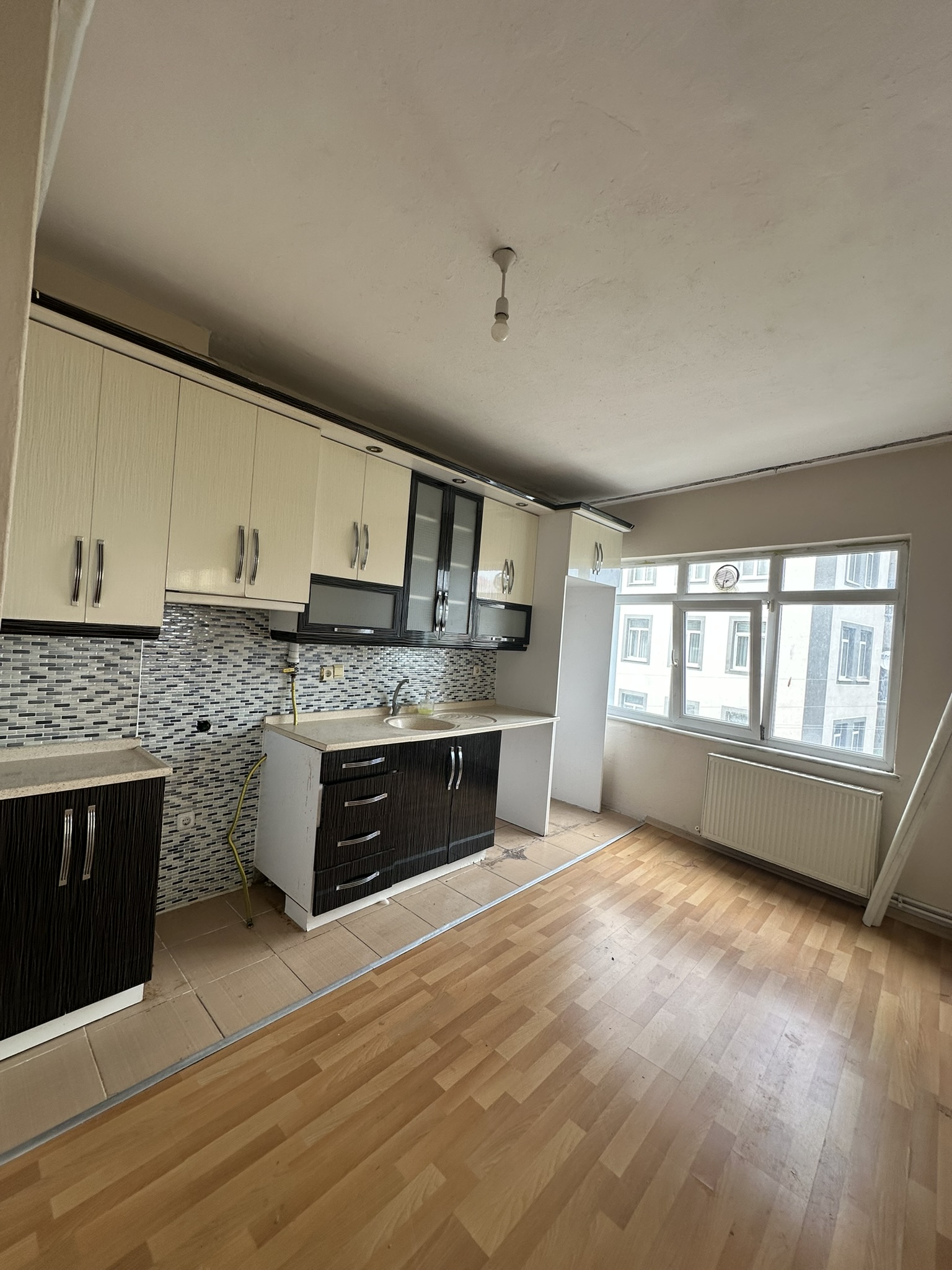 HACISİYAM MAHALLESİ KİRALIK DAİRE