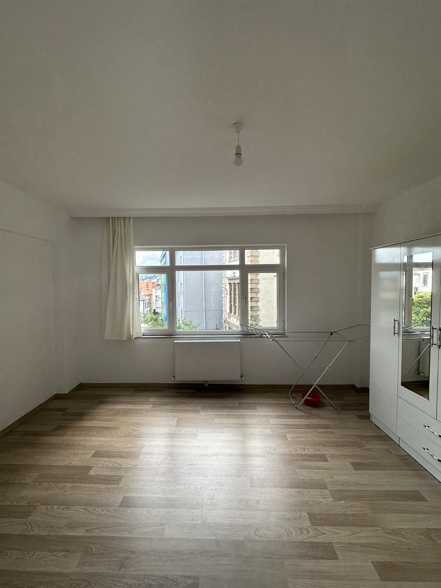 ÇINARLAR MAHALLESİ  EŞYALI KİRALIK