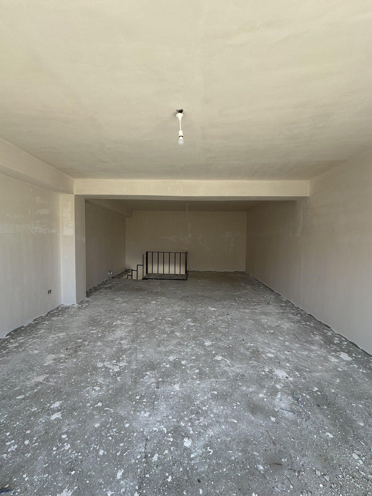 STADİUM CADDE EVLERİ DÜKKAN 4 NUMARA