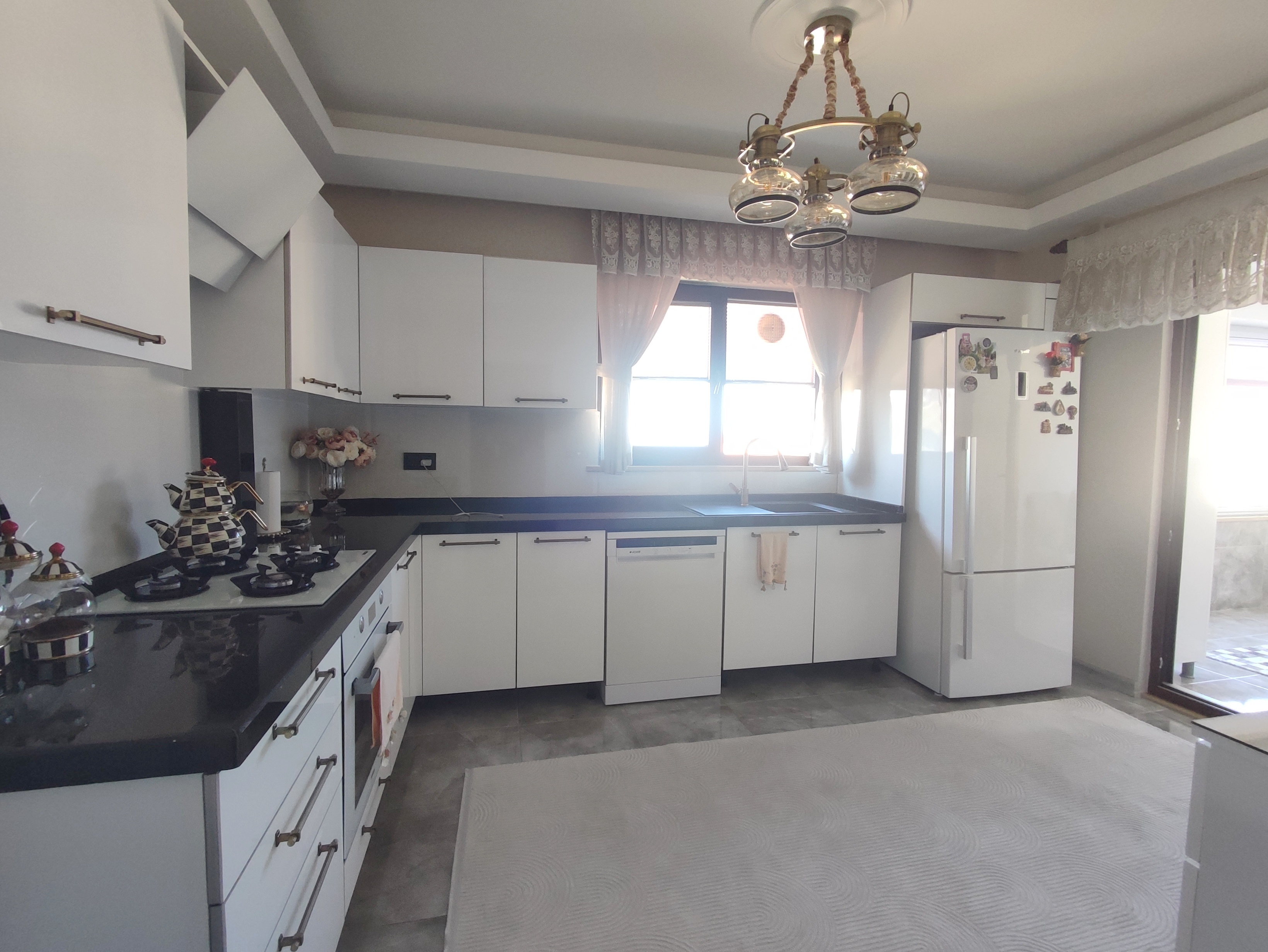 MABEL'DEN ÜNİVERSİTE MAH.GENİŞ FERAH DENİZ MANZARALI DAİRE