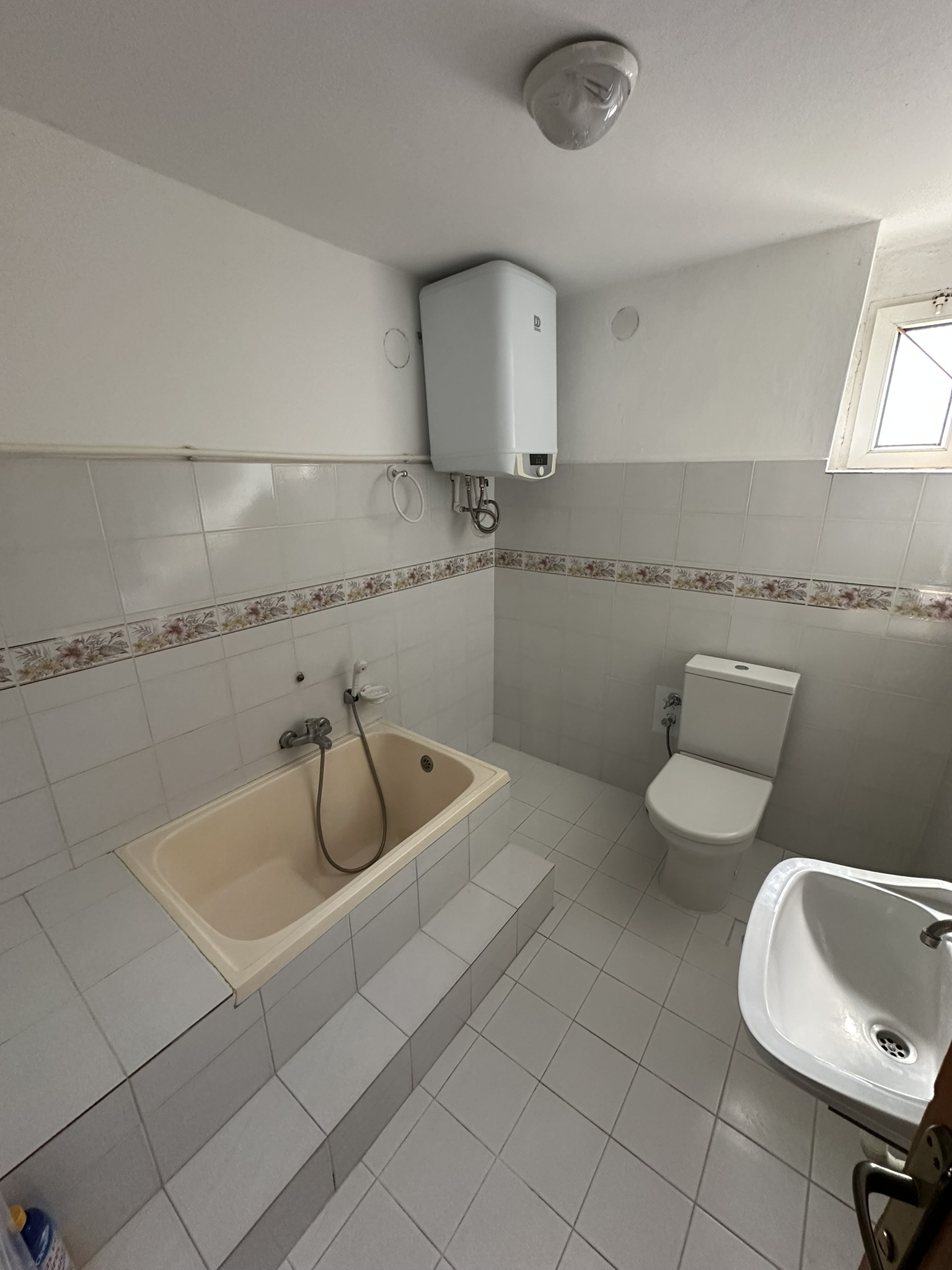 KÜÇÜKKÖY KİRALIK SOBALI 2+1