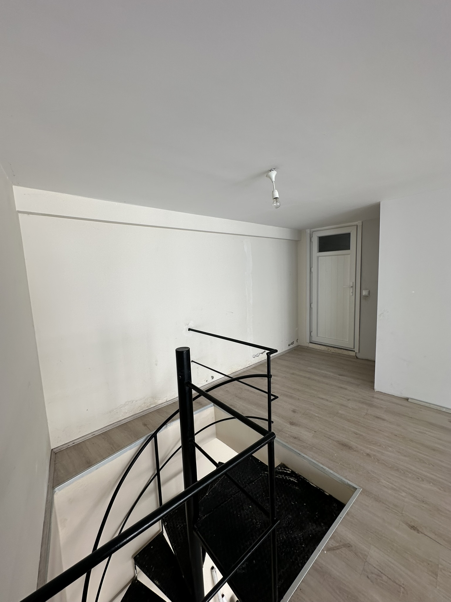 G-CİTY ARKASI DÜKKAN