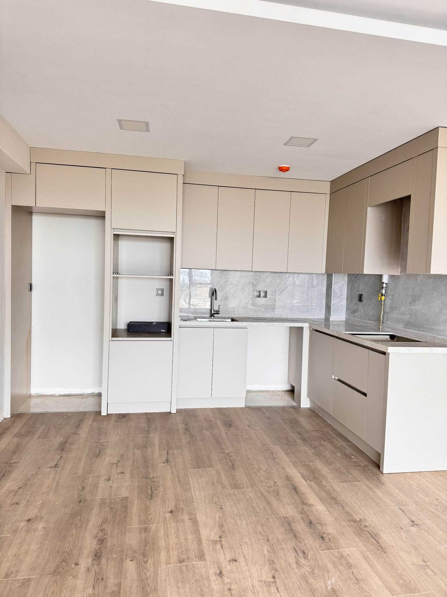 AKSU MH. SATILIK AFTA BULVAR B BLOK