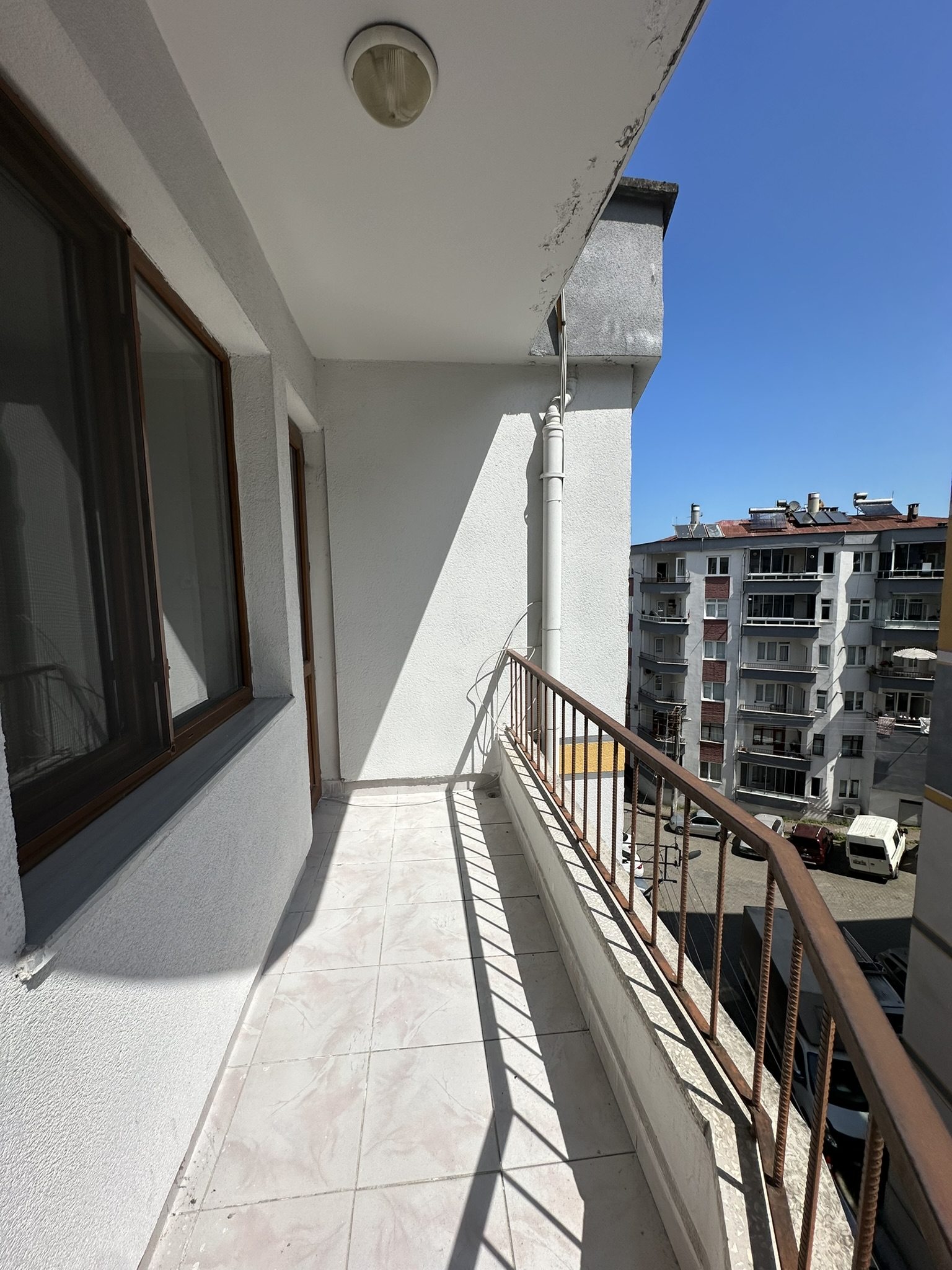 HACI HÜSEYİN MAH. POYRAZ SOKAK ASANSÖRLÜ DOĞALGAZLI 3+1 KİRALIK DAİRE