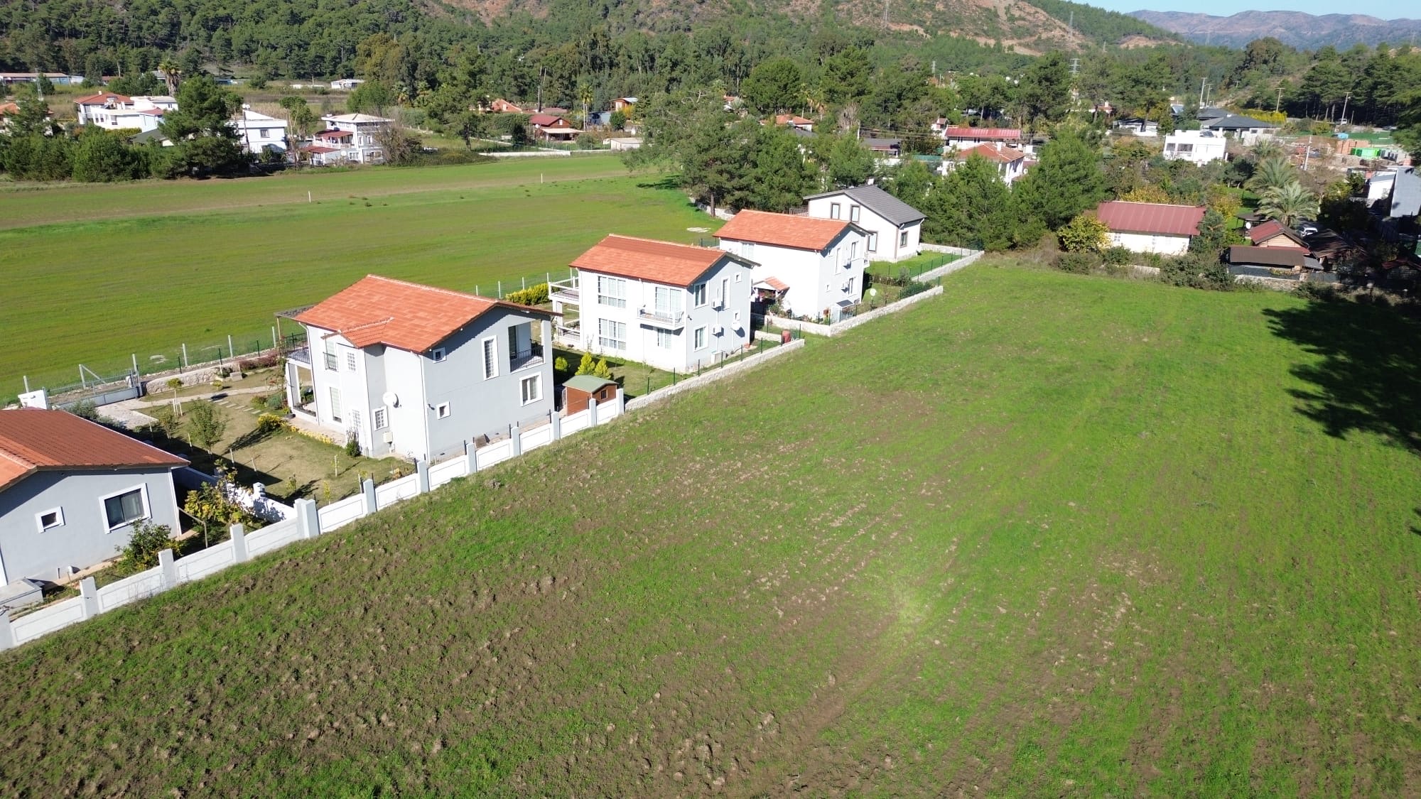 MARMARİS HİSARÖNÜNDE SAHİLE YAKIN 475M2 SATILIK TARLA