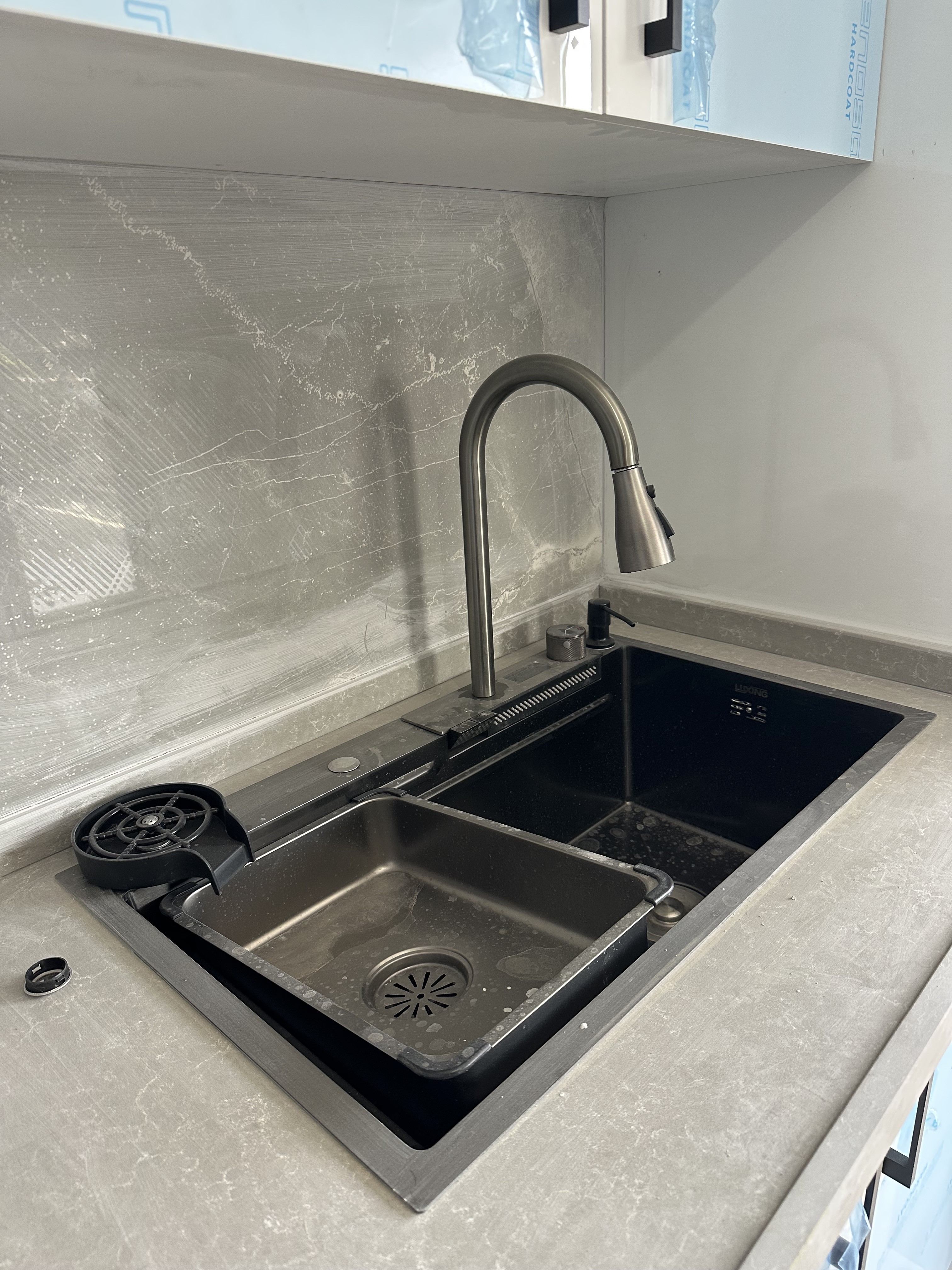 STADİUM CADDE EVLERİ A BLOK D.17 3+1 KİRALIK