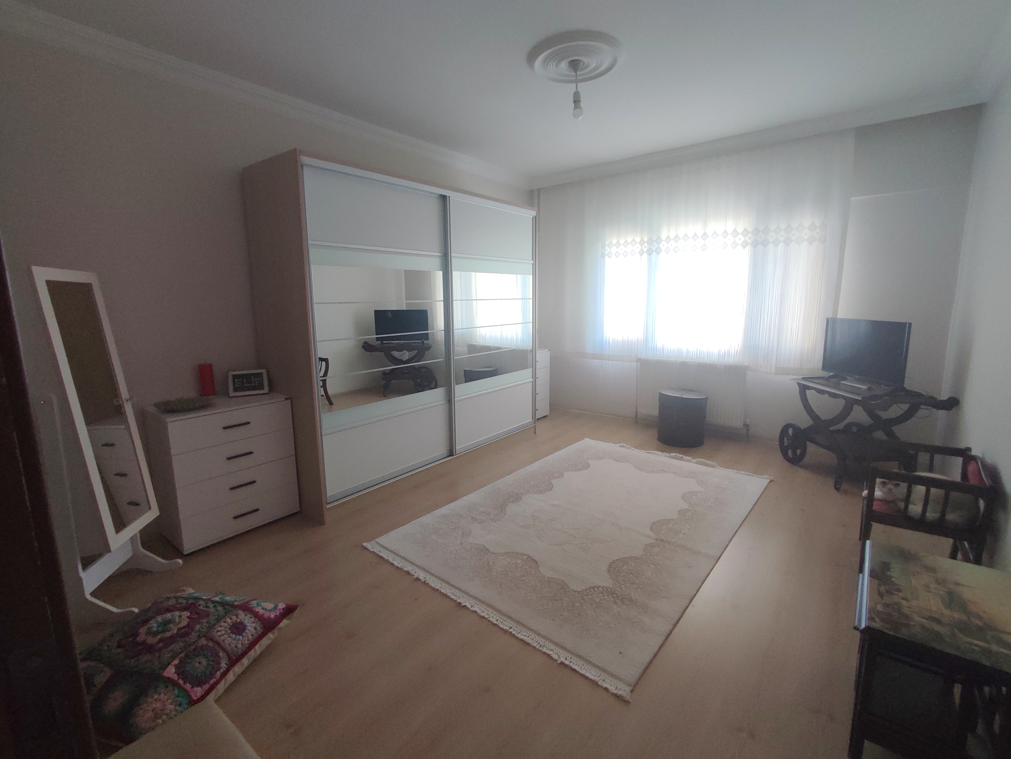 2 NOLU ERDOĞDU MAH. 4+1 GENİŞ FERAH MASRAFSIZ FIRSAT DAİRE