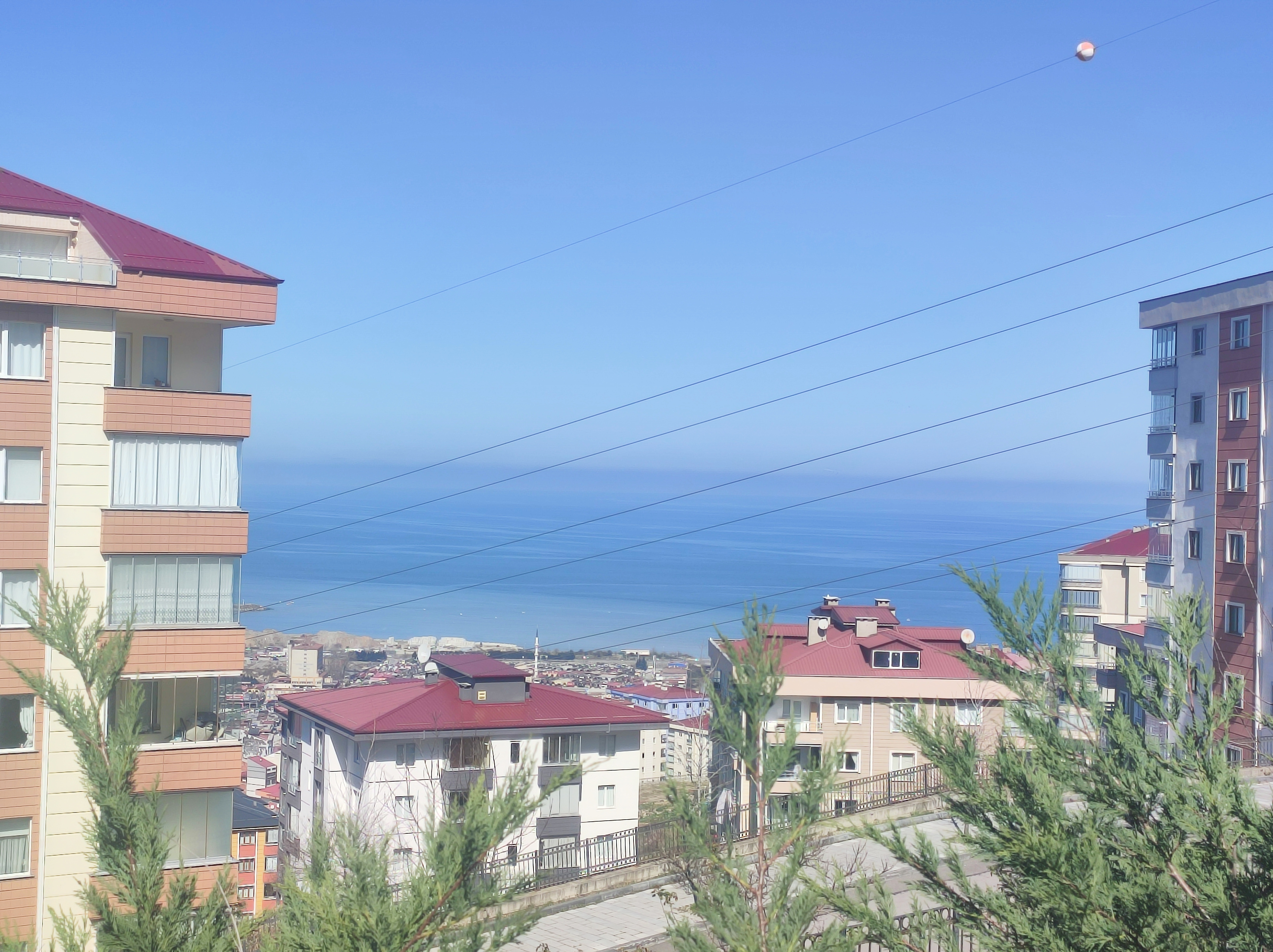 MABEL'DEN ÜNİVERSİTE MAH.GENİŞ FERAH DENİZ MANZARALI DAİRE