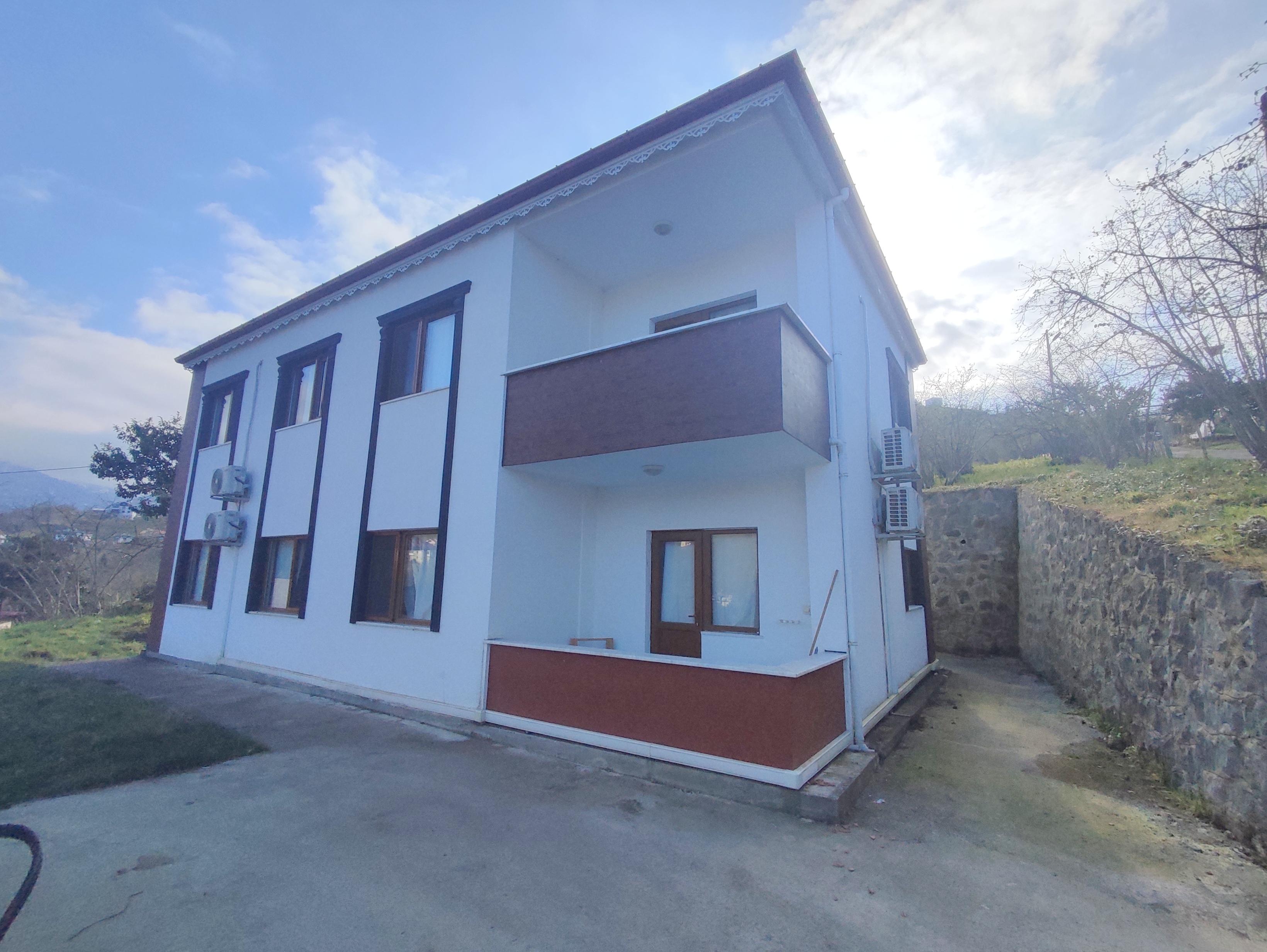 MABEL'DEN YOMRA YOKUŞLU MAH. MÜSTAKİL İKİ KATLI SATILIK EV