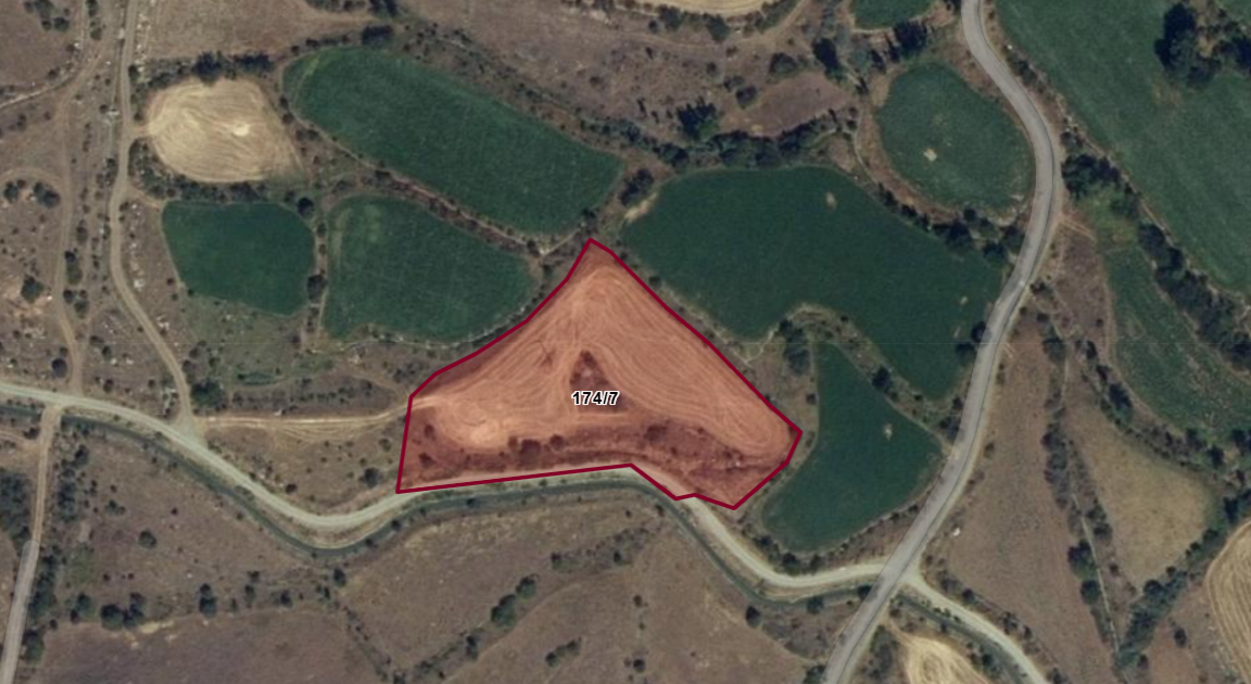 MABEL'DEN KONAKBAŞI KÖYÜNDE SATILIK 6.720,47 M2 SULU TARLA