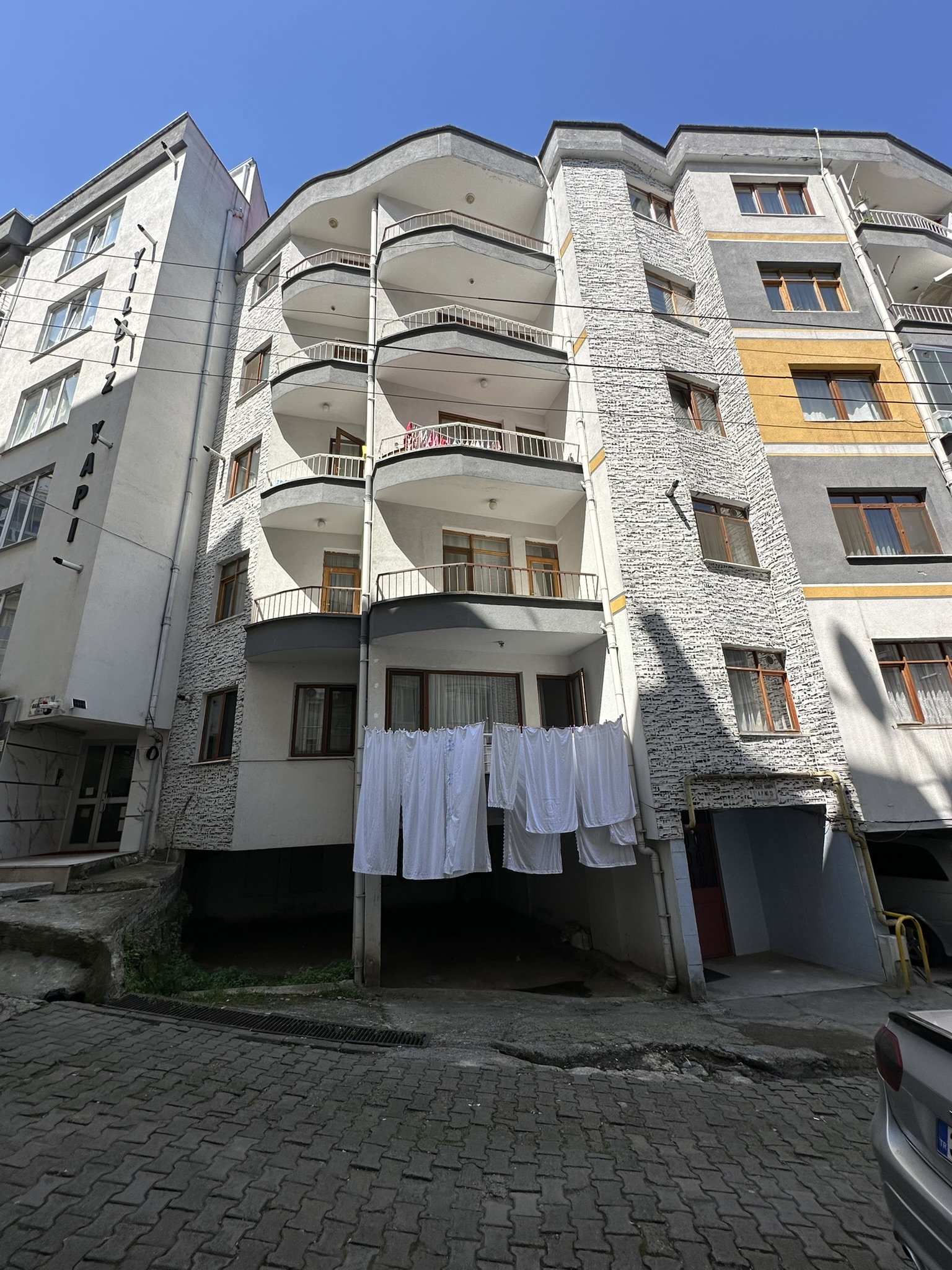 HACI HÜSEYİN MAH. POYRAZ SOKAK ASANSÖRLÜ DOĞALGAZLI 3+1 KİRALIK DAİRE