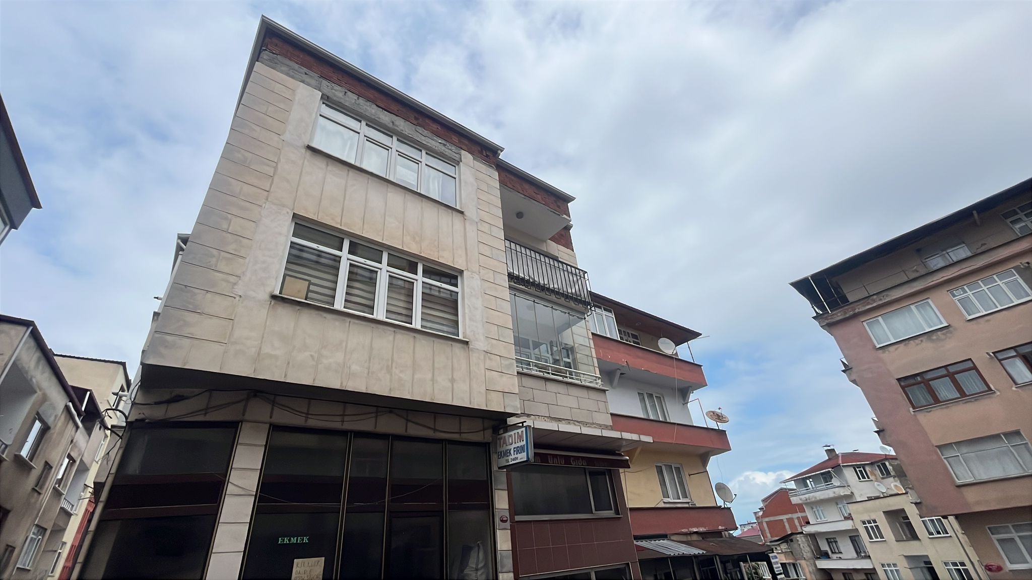 MABEL DEN FATİH DE KİRALIK DAİRE