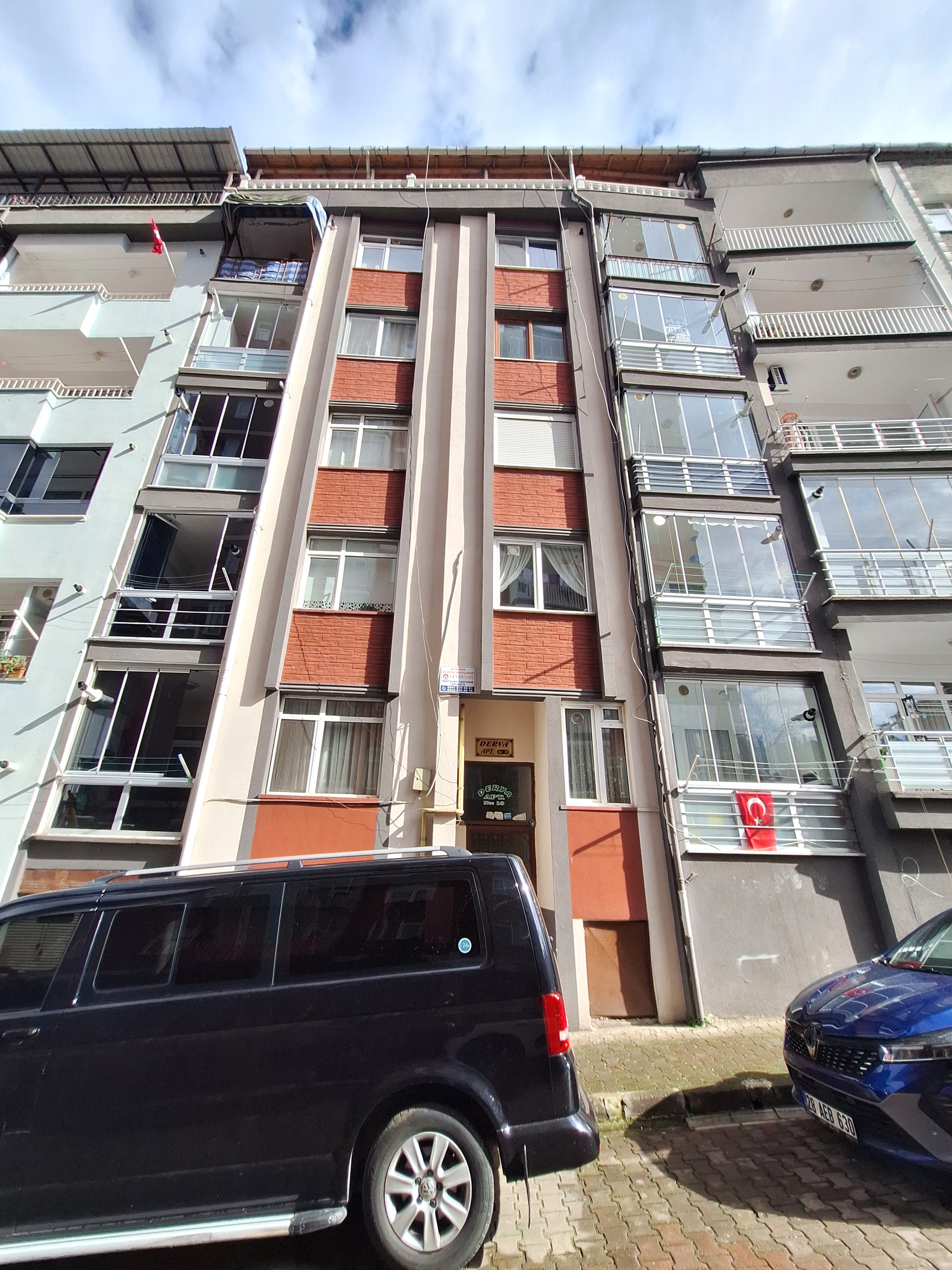 GEMİLERÇEKEĞİ MH. KİRALIK 2+1 DAİRE