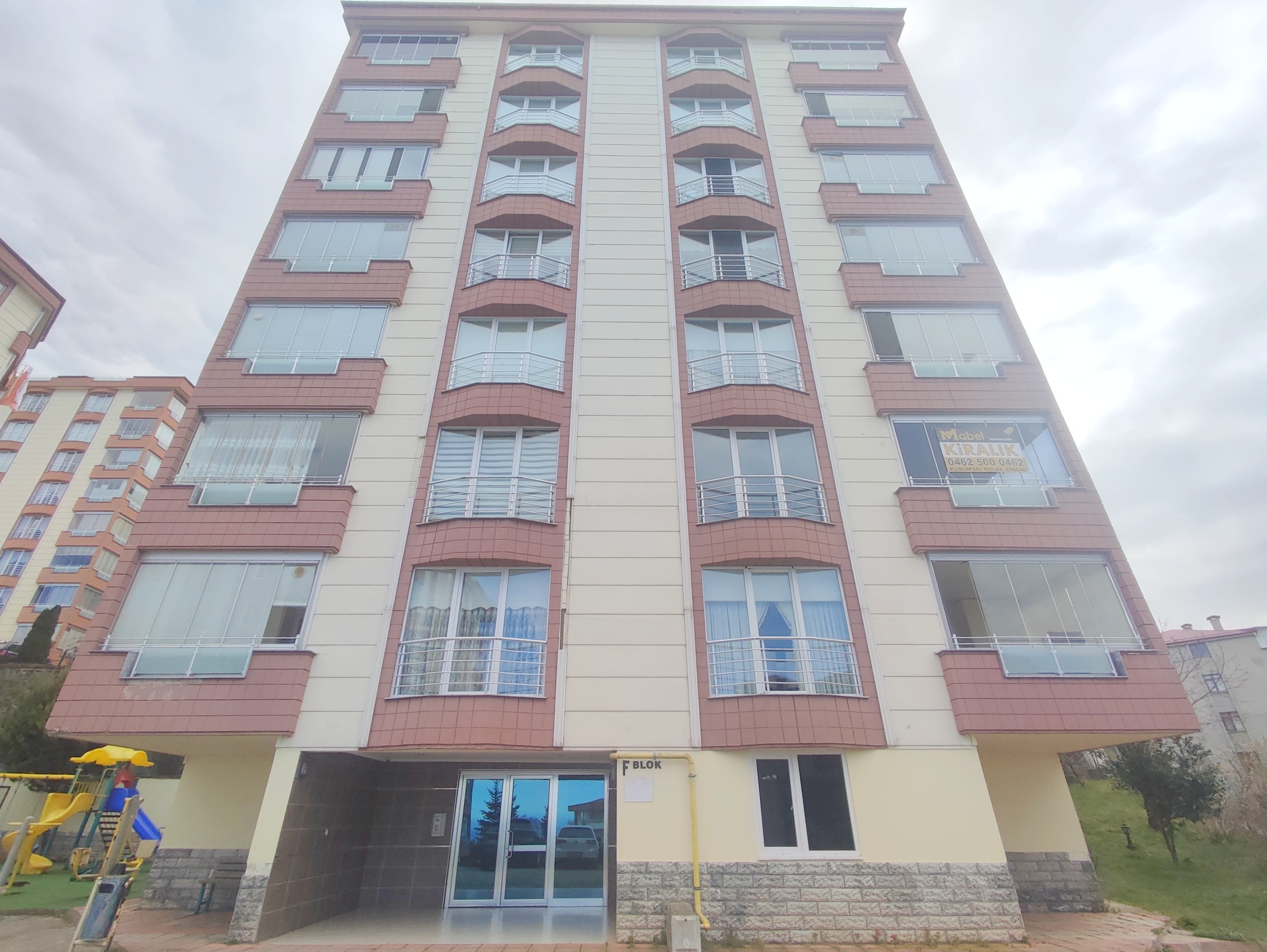 MABEL'DEN ÜNİVERSİTE MAH.GENİŞ FERAH DENİZ MANZARALI KİRALIK