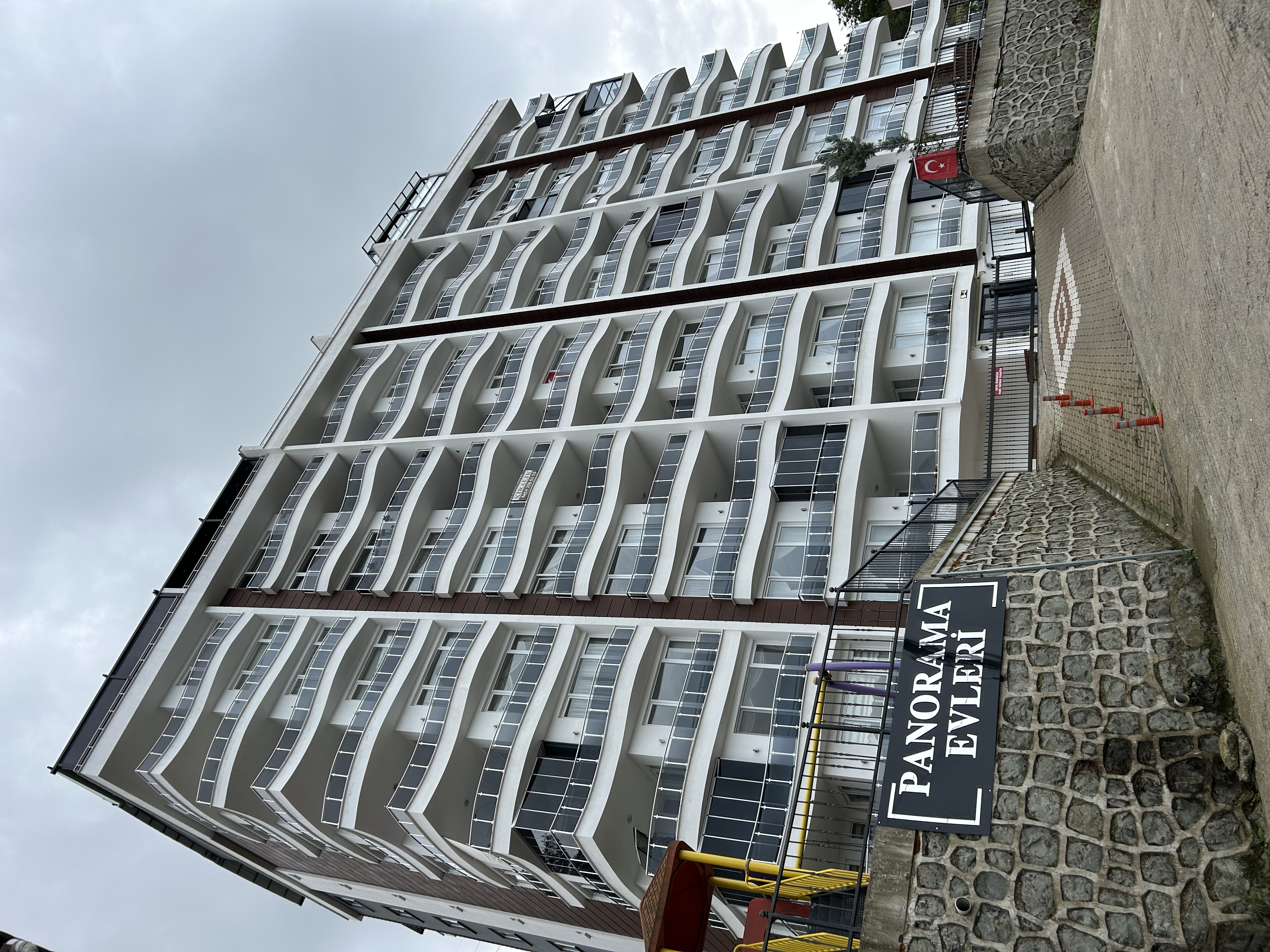 SELDEĞİRMENİ AKÇALI EŞYALI 3+1