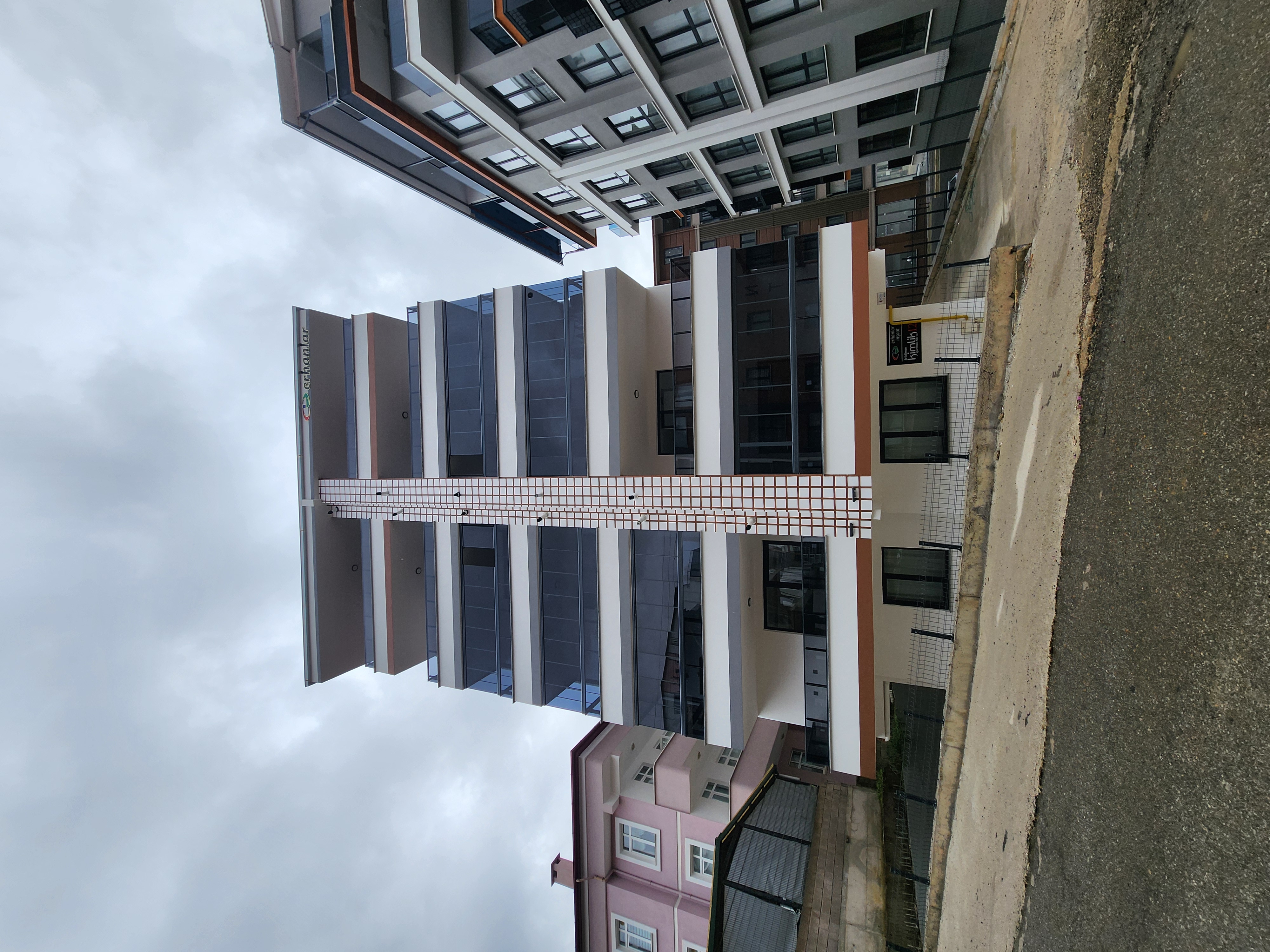 ERİKLİMAN MAH. KİMLİK APT KİRALIK DAİRE