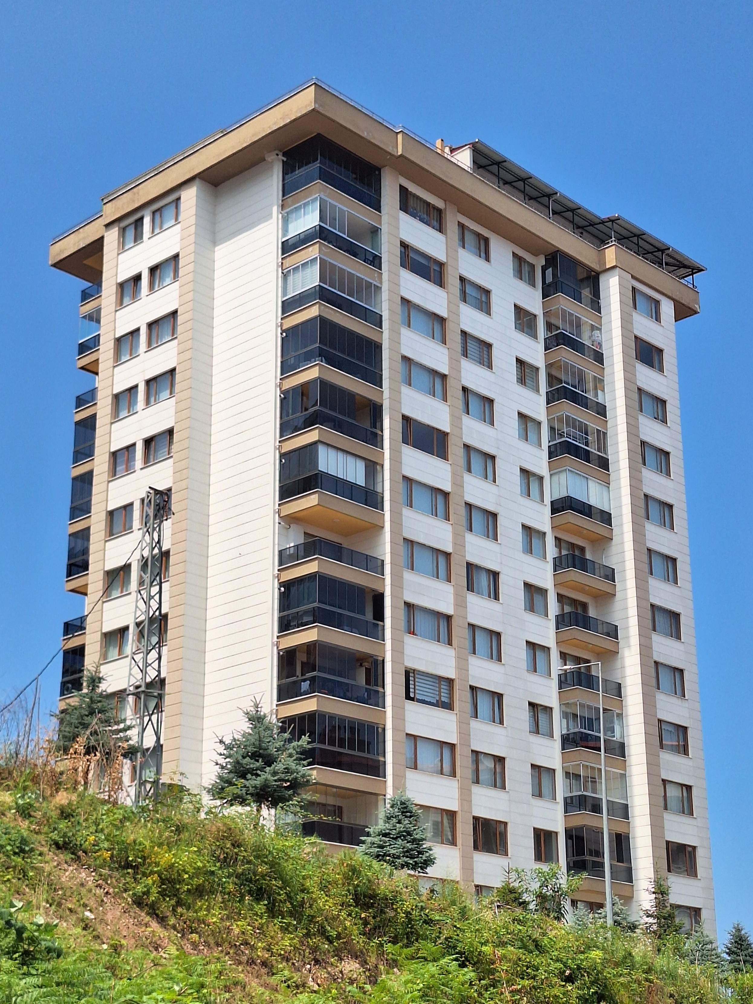 GEDİKKAYA MH. TURAN EVLERİ SATILIK 3+1