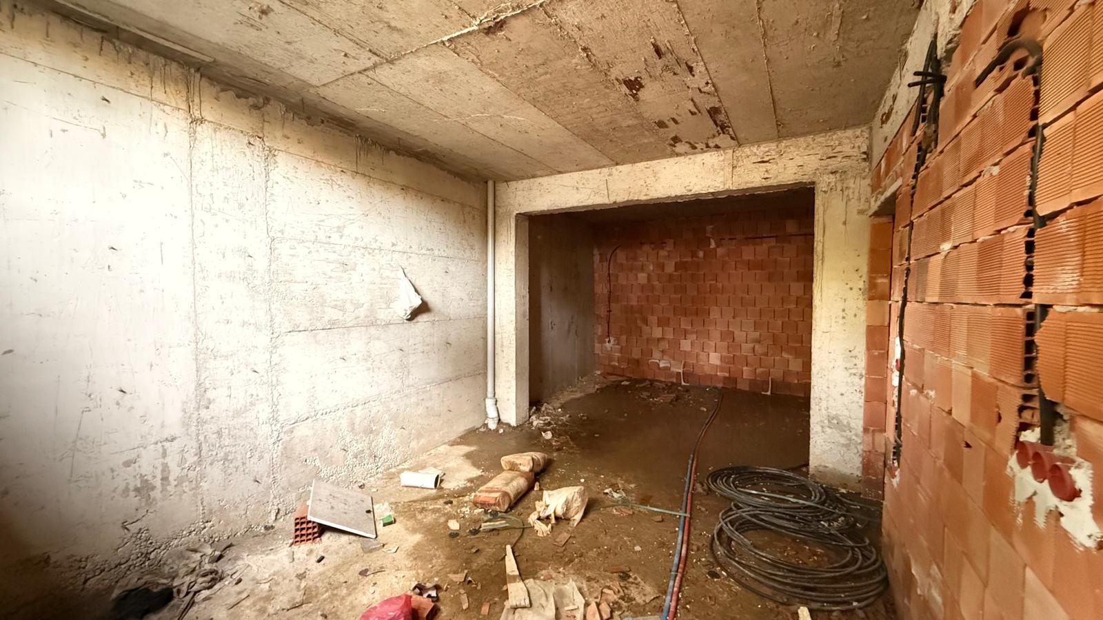 MABEL'DEN İMAMHATİP LİSE YANI ANA YOLA 2 ADIM ANKSTRE SET DAHİL