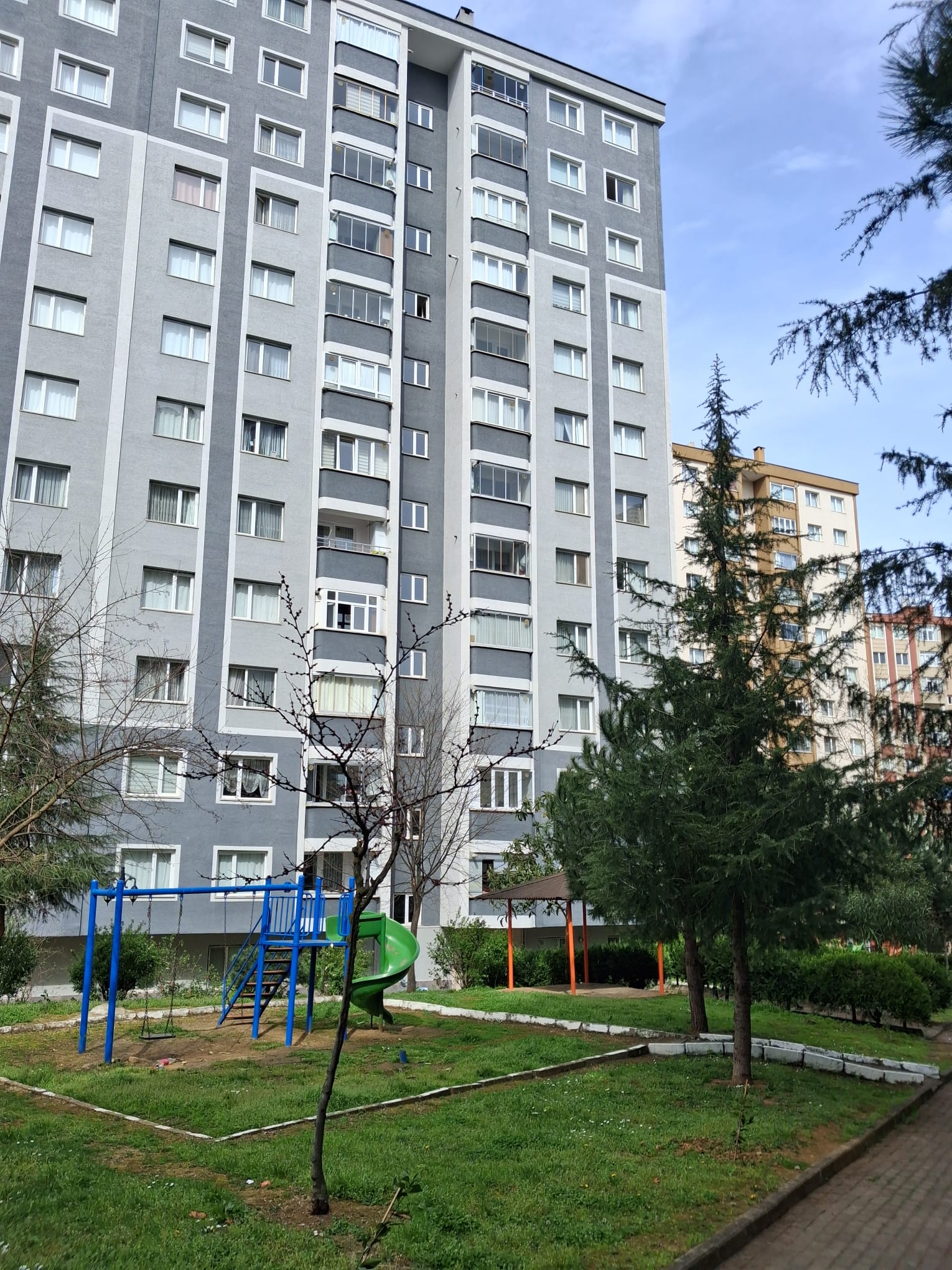 MABEL'DEN PELİTLİ YEŞİLKÖY MAH.GENİŞ FERAH DENİZ MANZARALI DAİRE