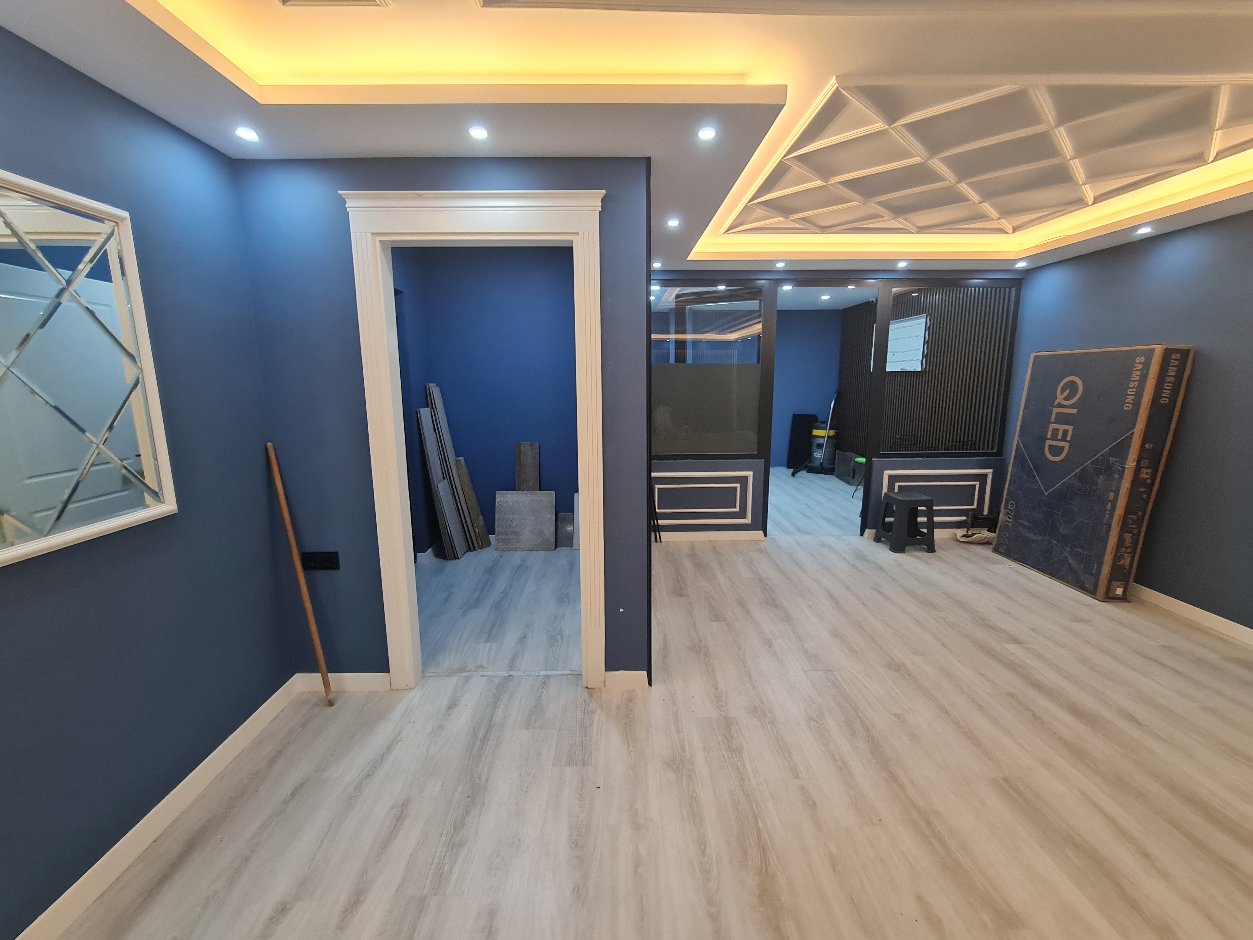 ATA CADDESİNDE 200M2 SATILIK DÜKKAN